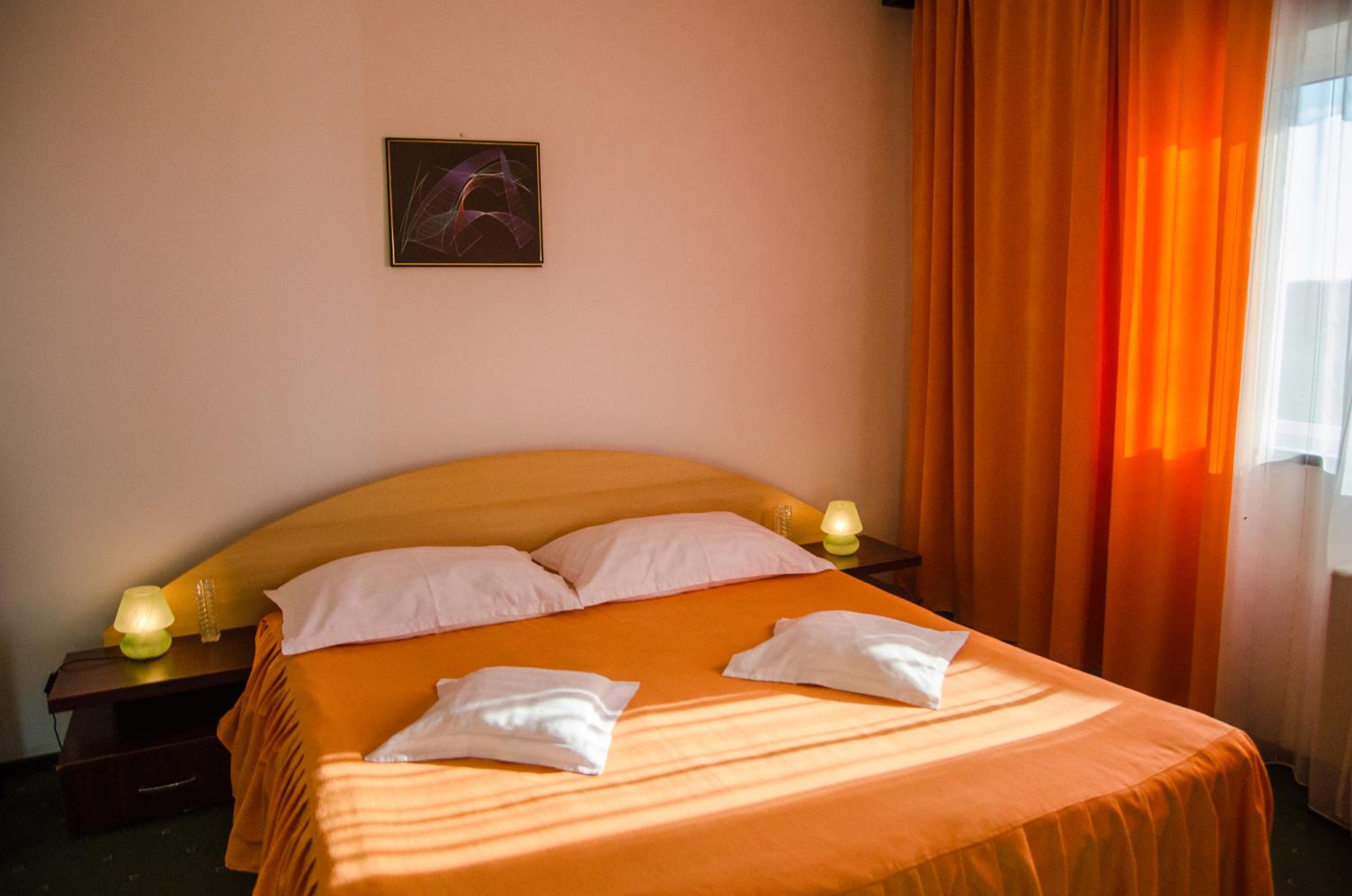 Double Room - Photo 1