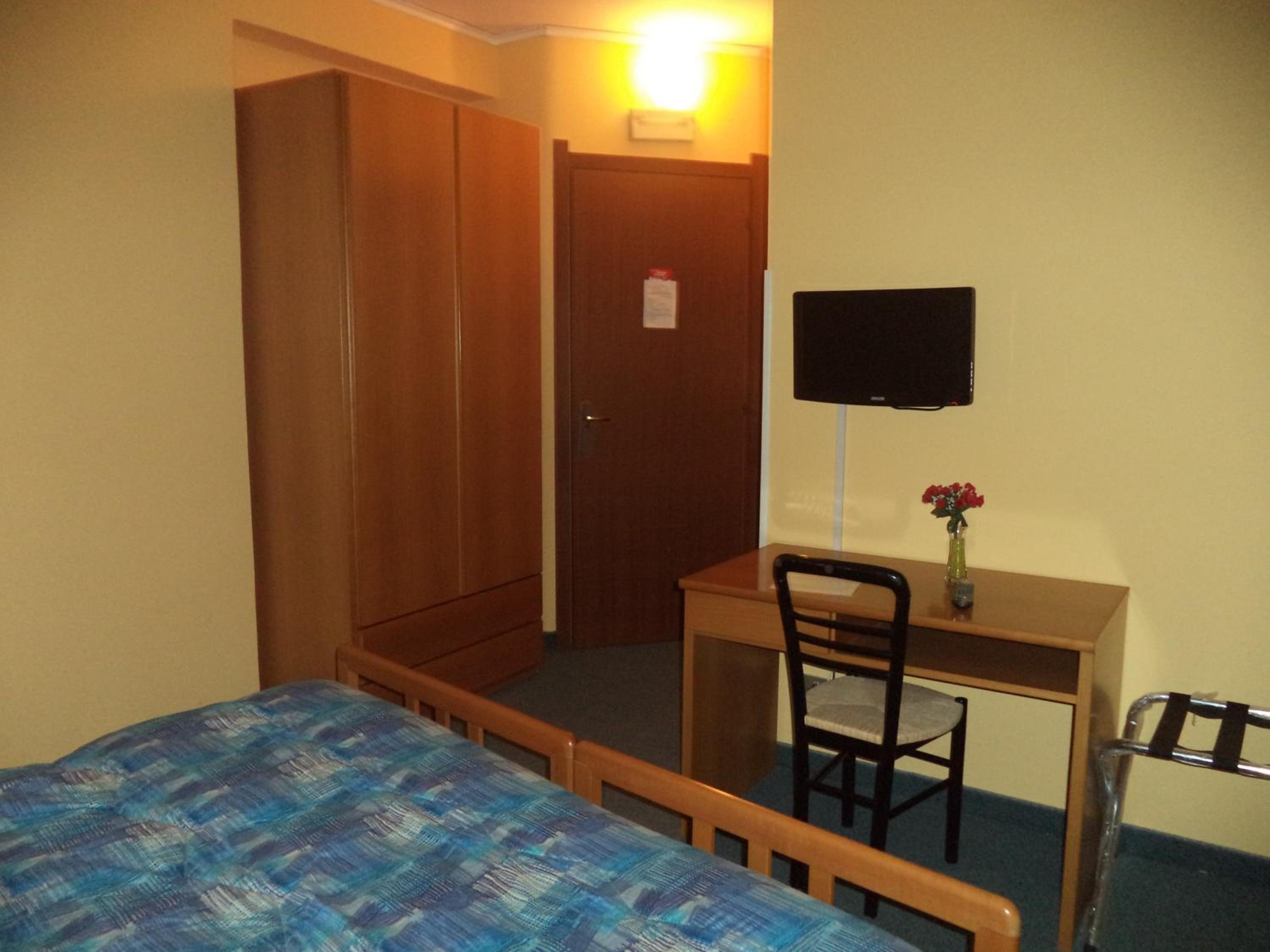 Double Room - Photo 4