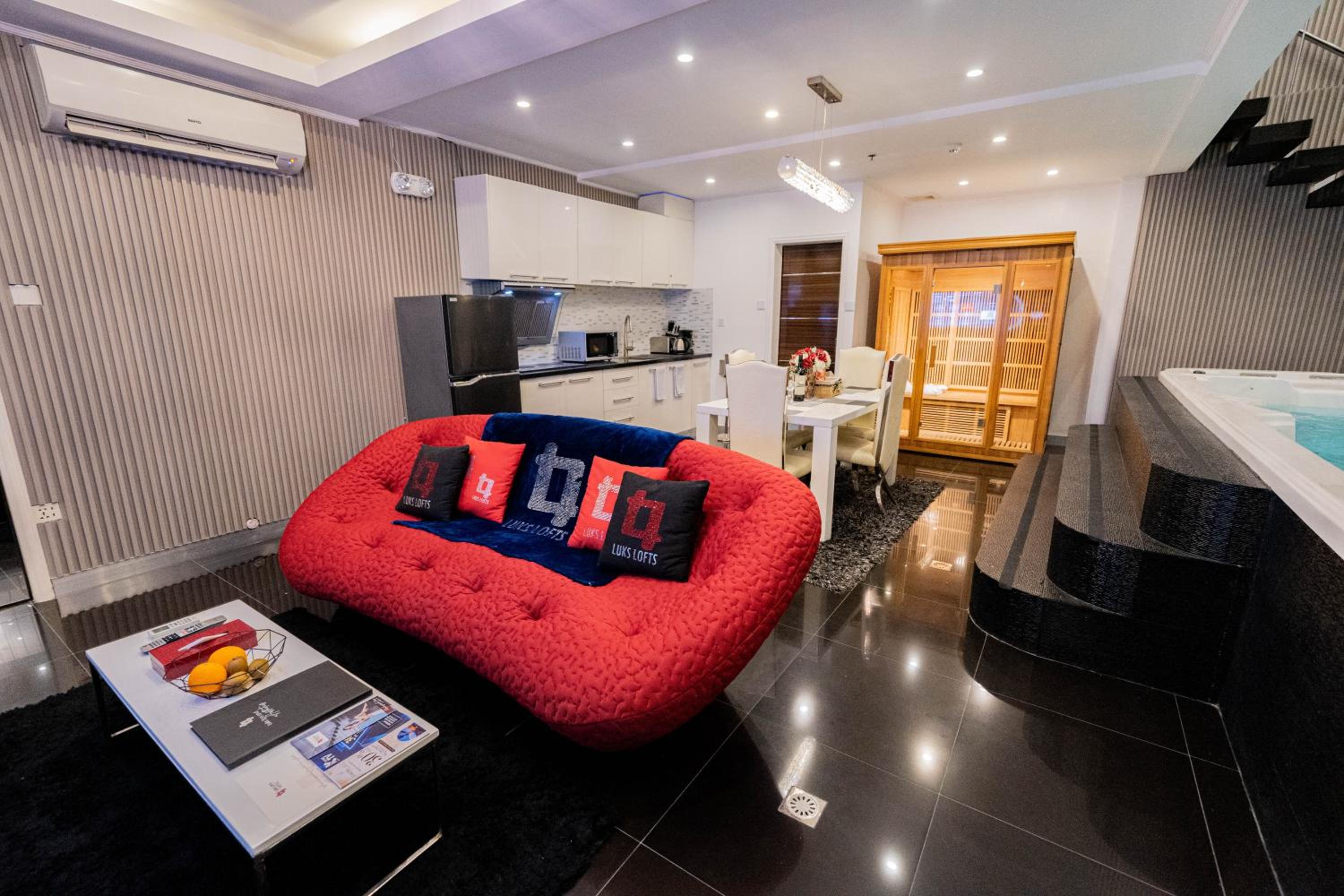 Executive Suite photo 3