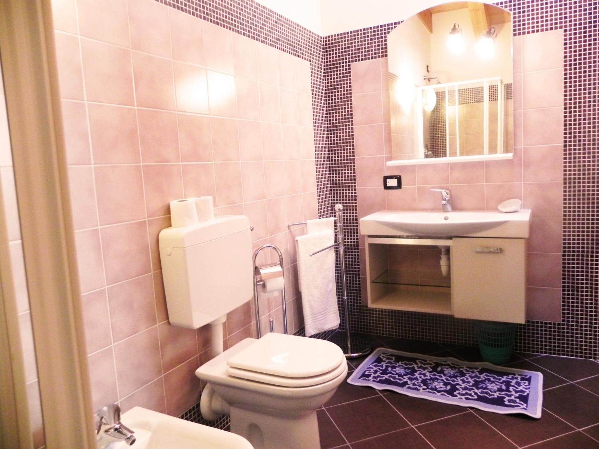 Two-Bedroom Apartment - Photo 9