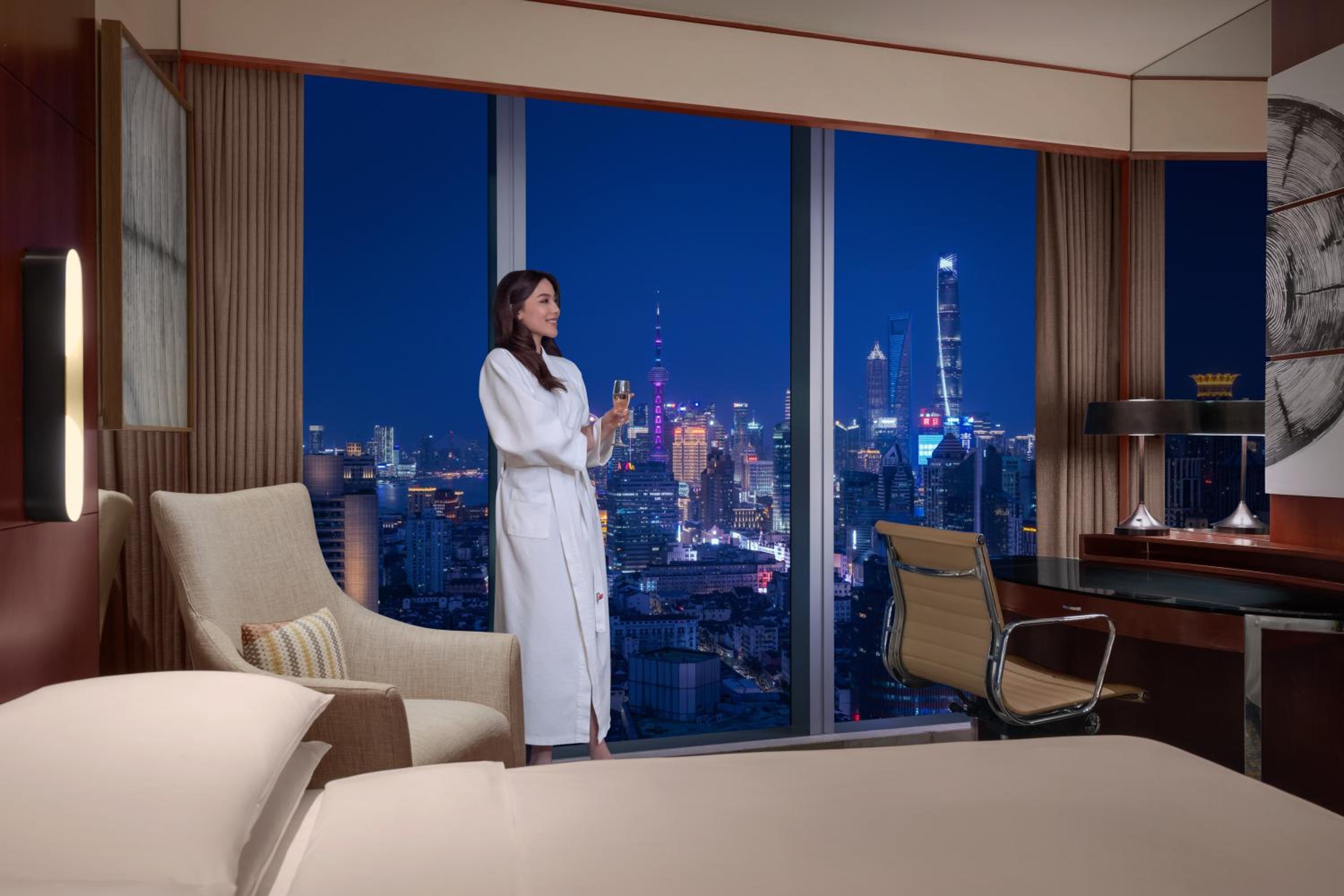 Skyline Bund View King Room