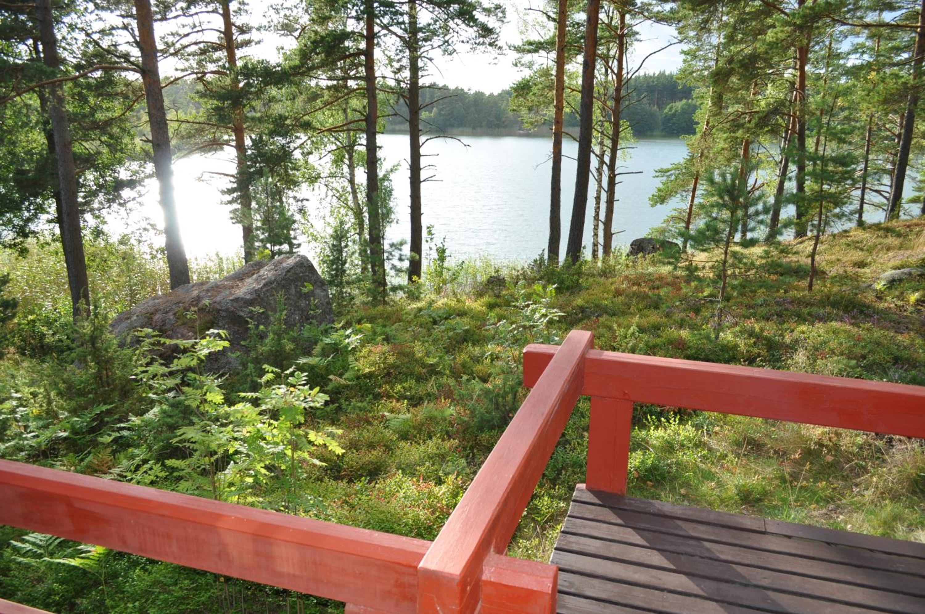 Economy Cottage with lake view photo 1