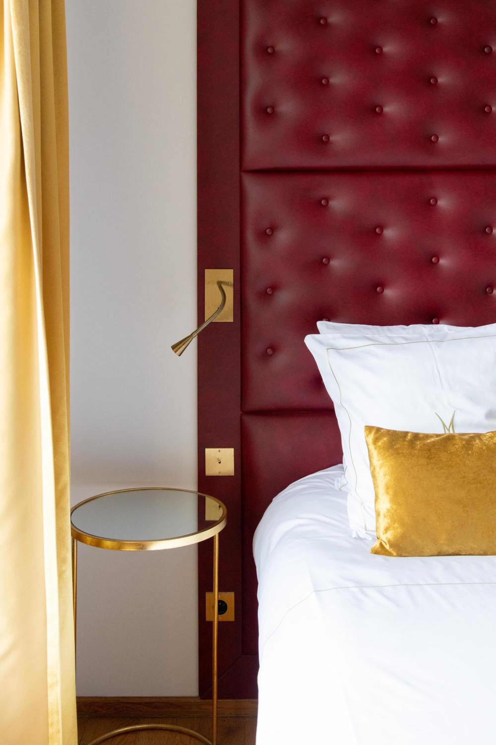 Double Room with Port View
