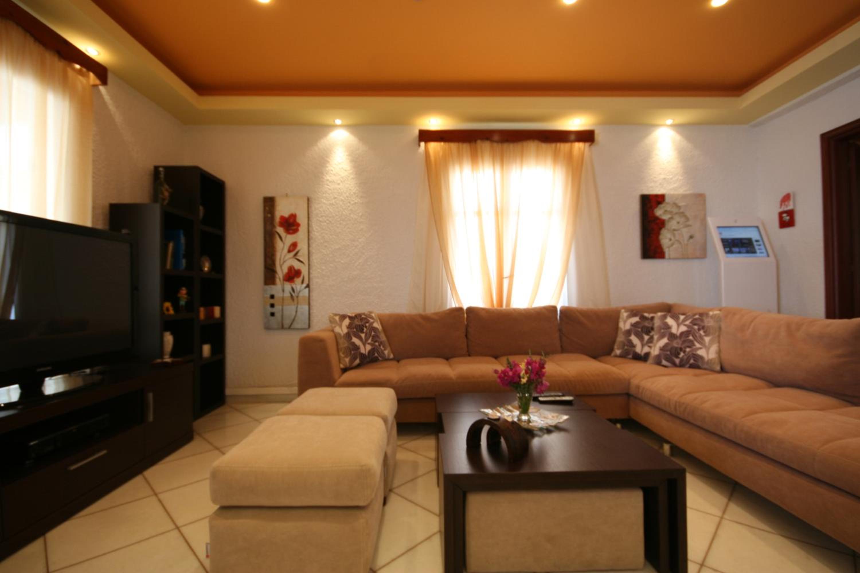 Budget Double Room - Photo 3