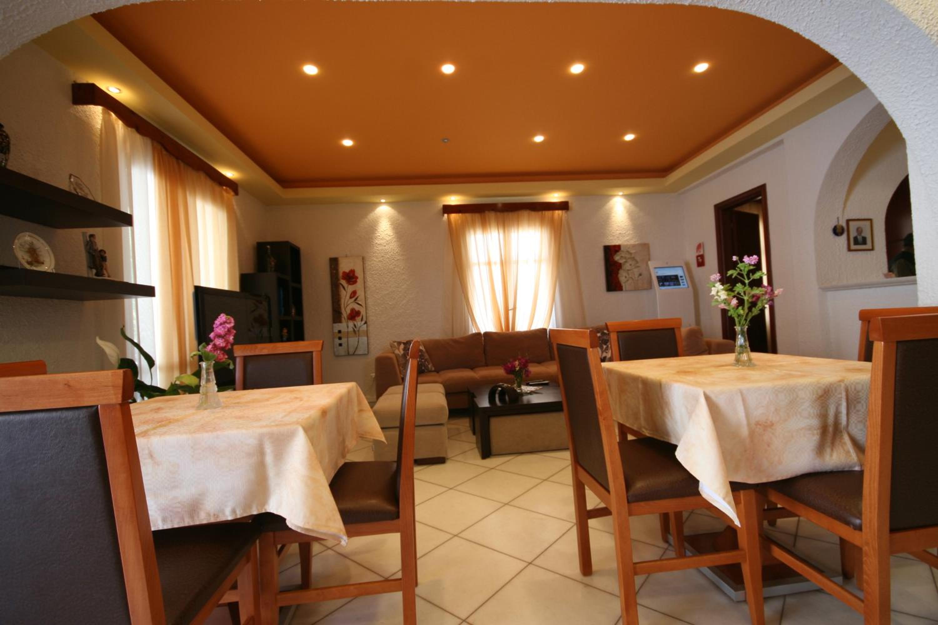 Double or Twin Room - Photo 17