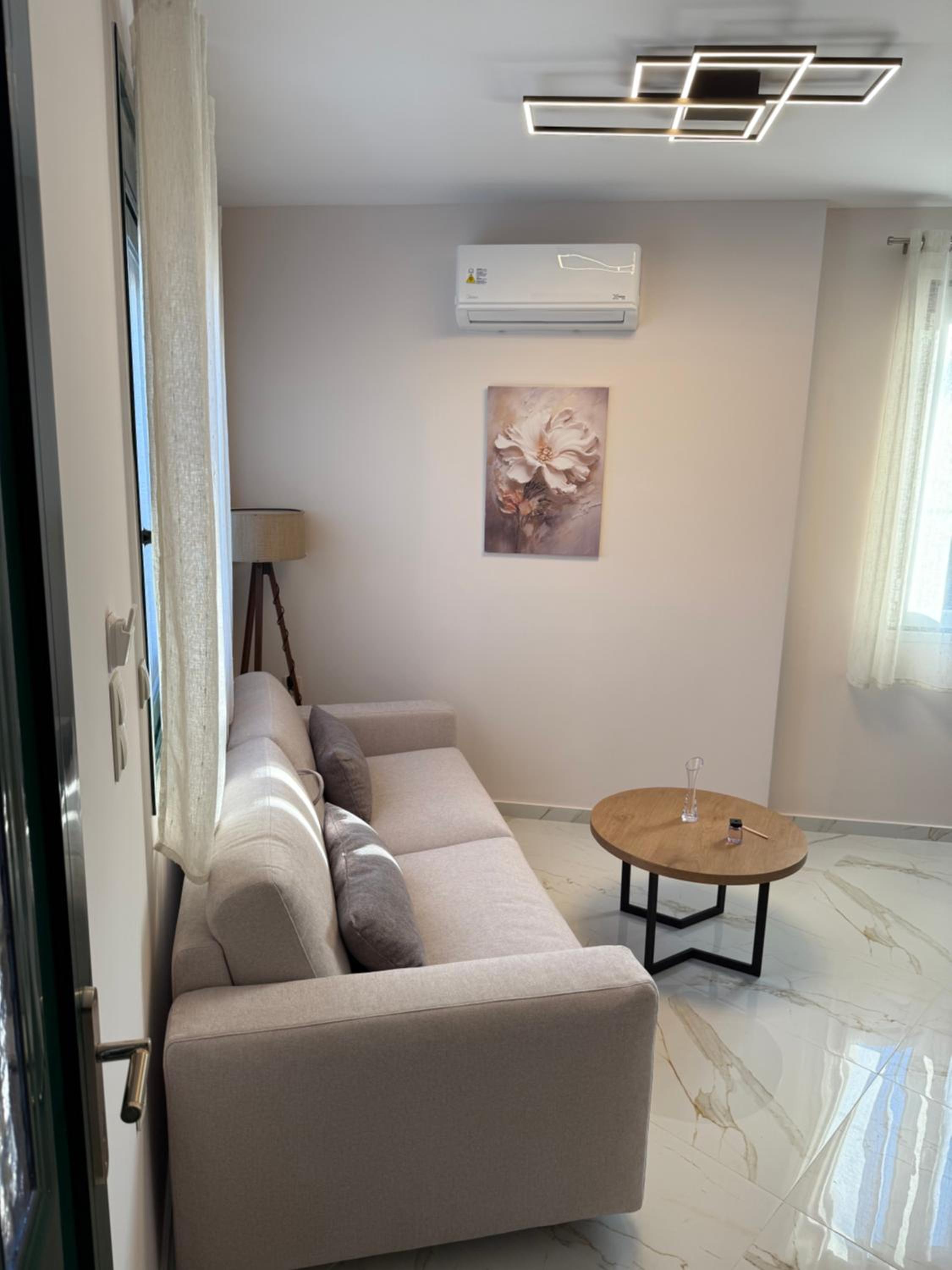 Deluxe One-Bedroom Apartment with Garden View
