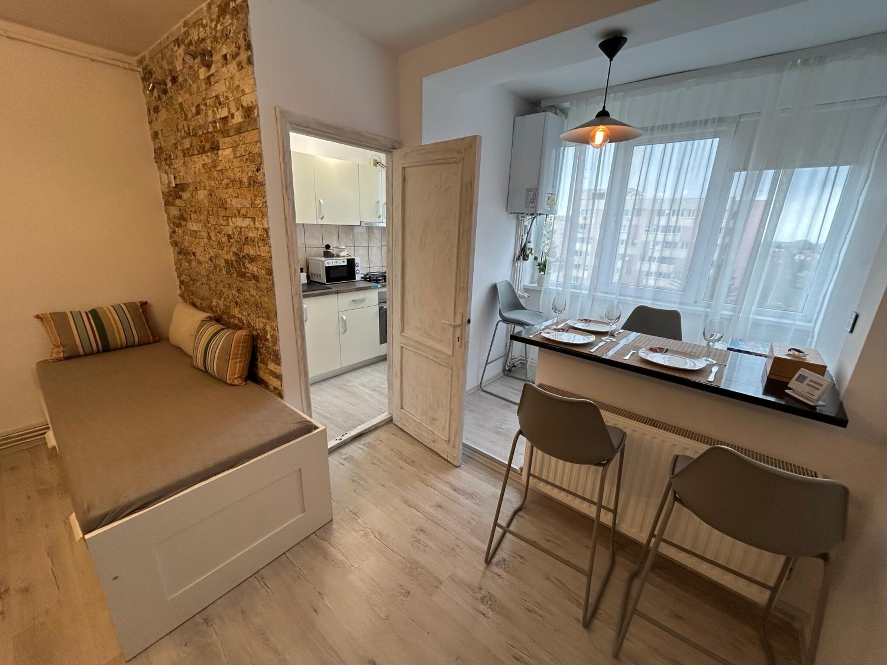 One-Bedroom Apartment