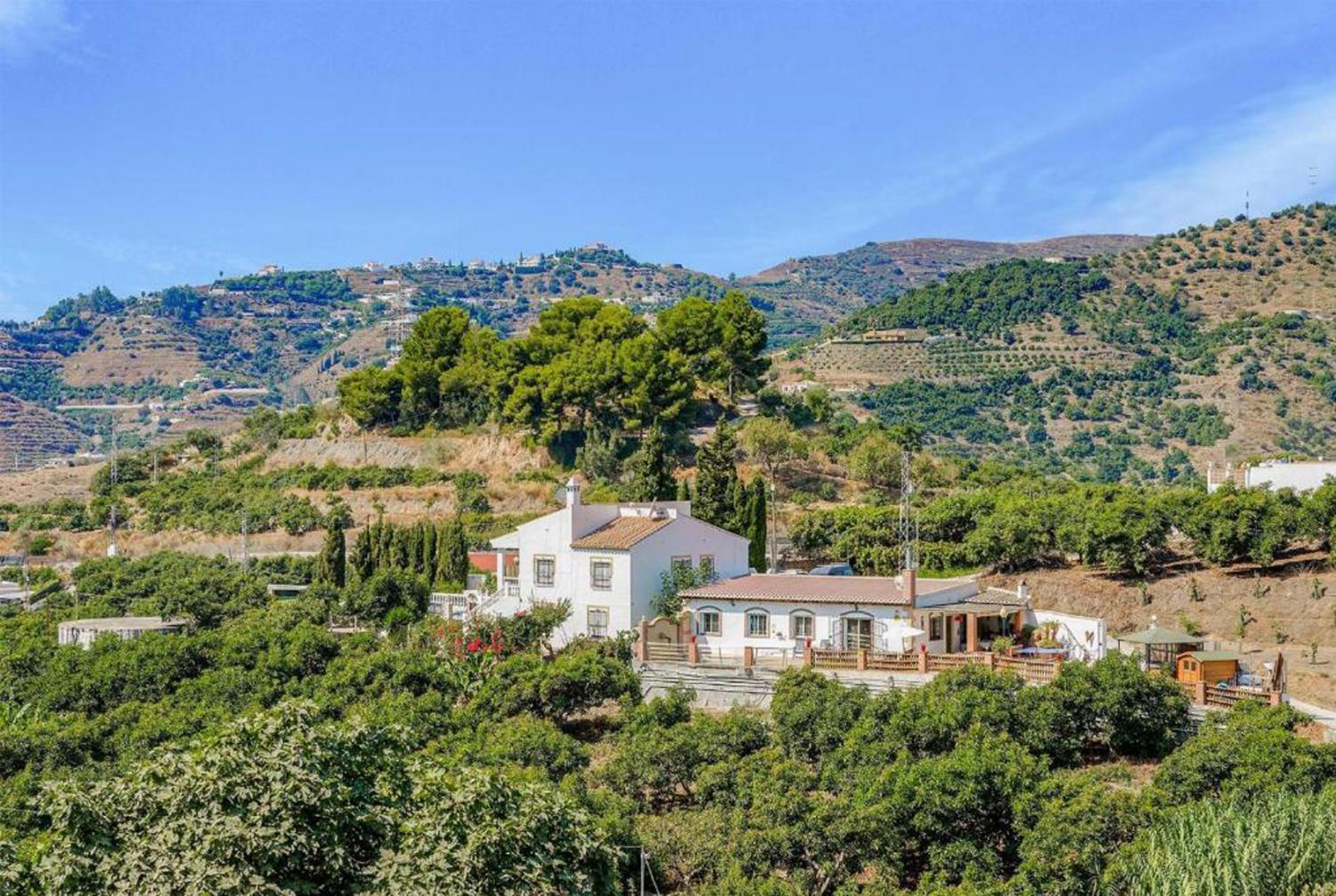 Villa de Tres Habitaciones