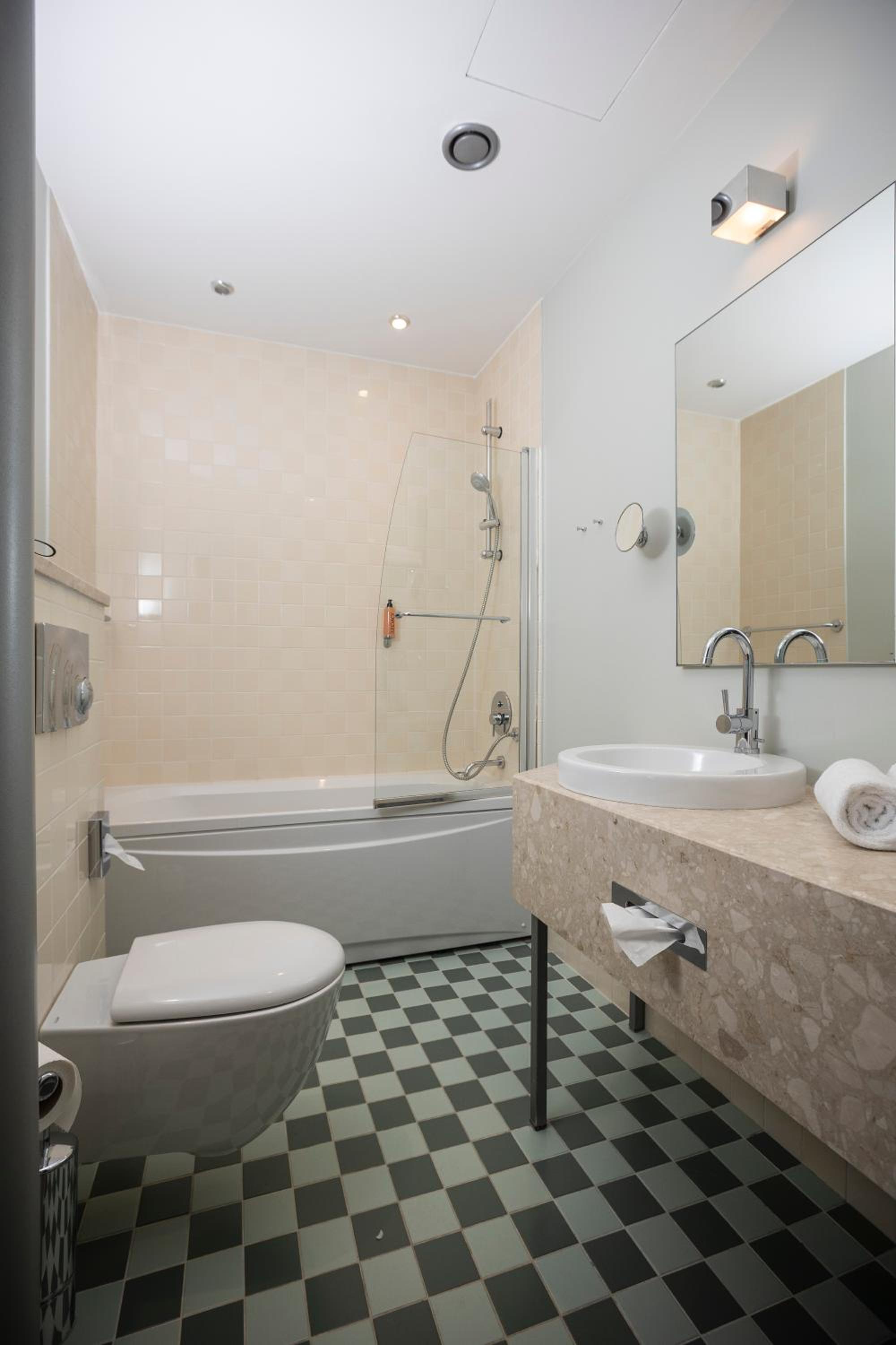Deluxe Double Room - Photo 1