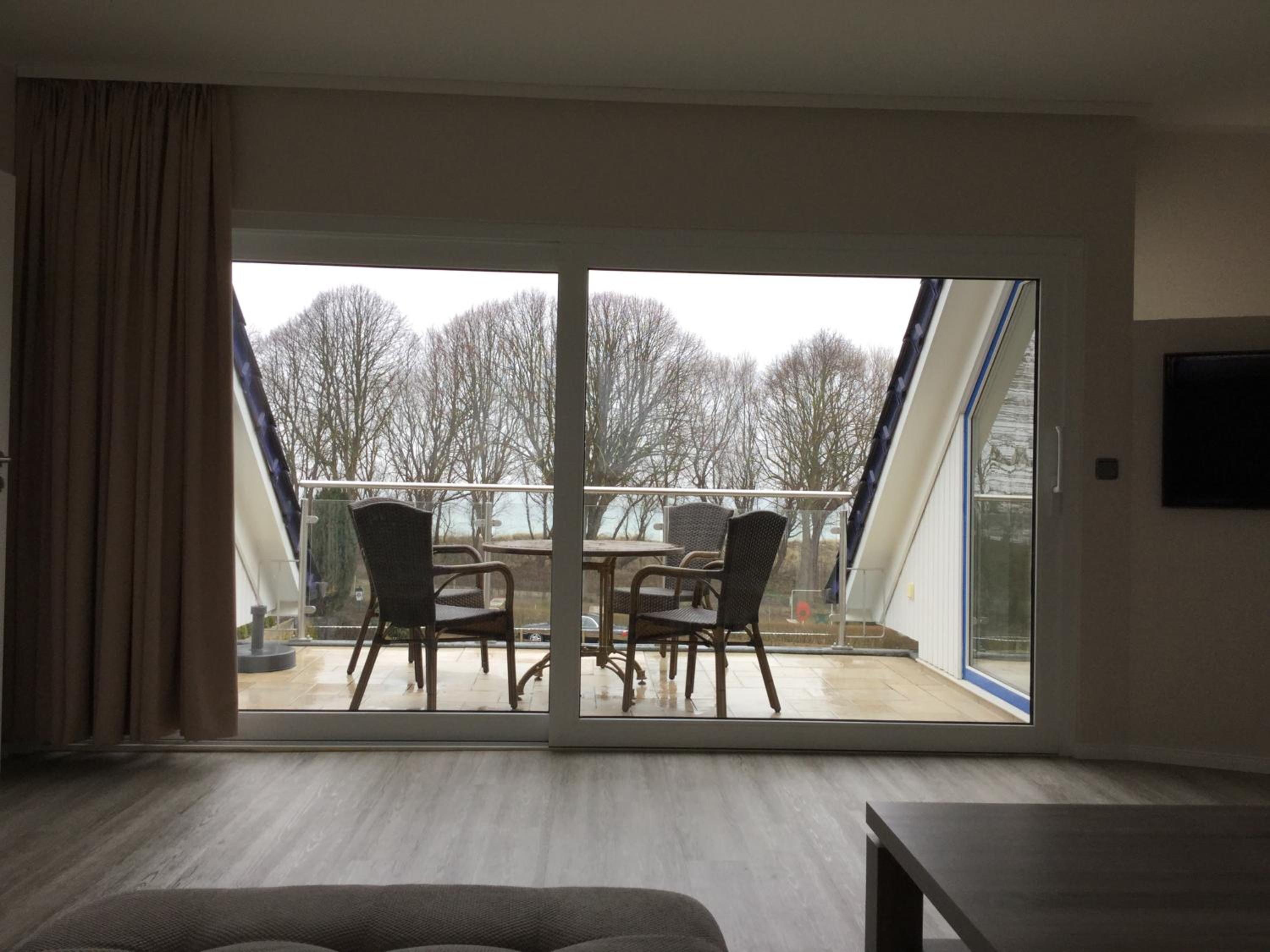 Two-Bedroom Deluxe Apartment with Balcony photo 2