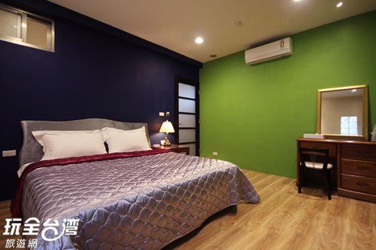 Deluxe Double Room with Shower