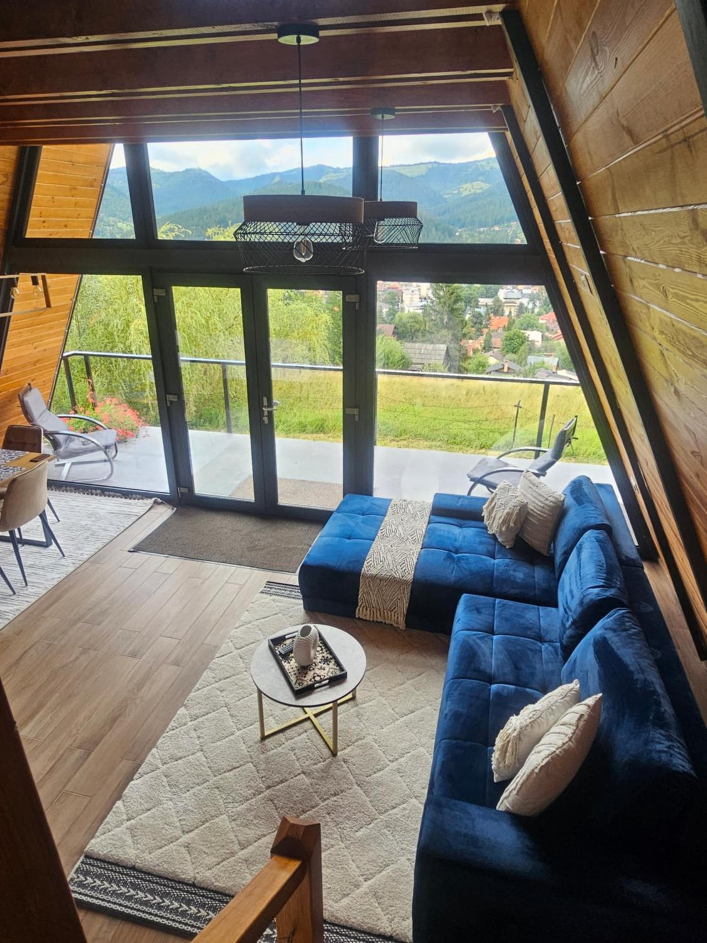 Three-Bedroom Chalet photo 2