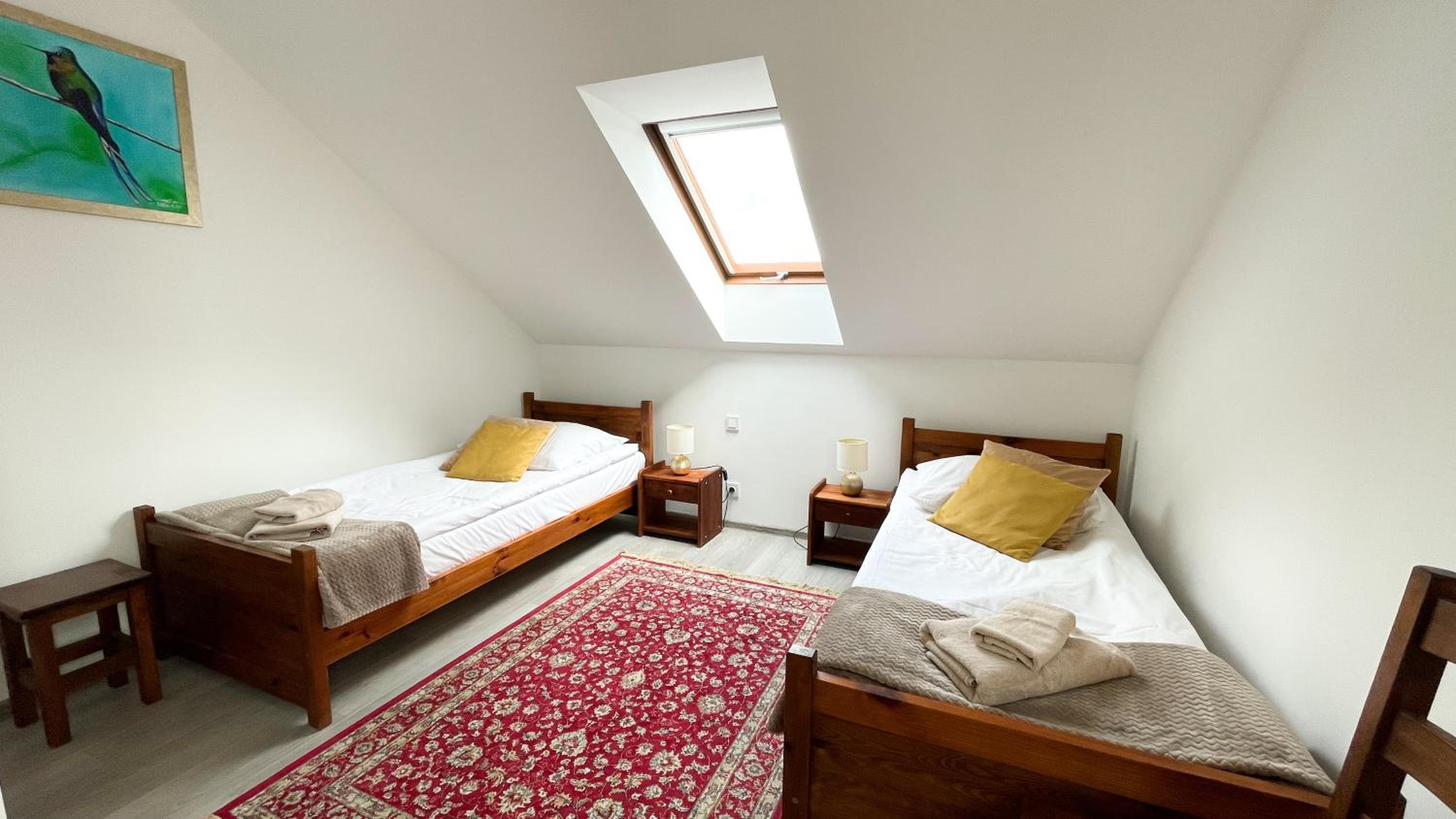 Standard Twin Room - Photo 1