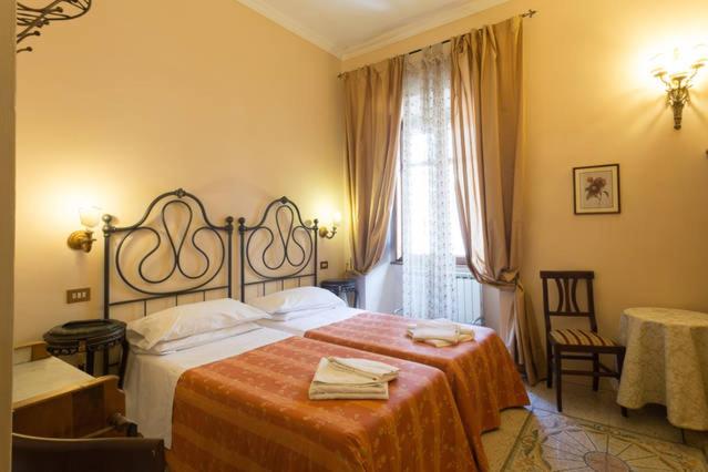 Double or Twin Room with Private Bathroom photo 1