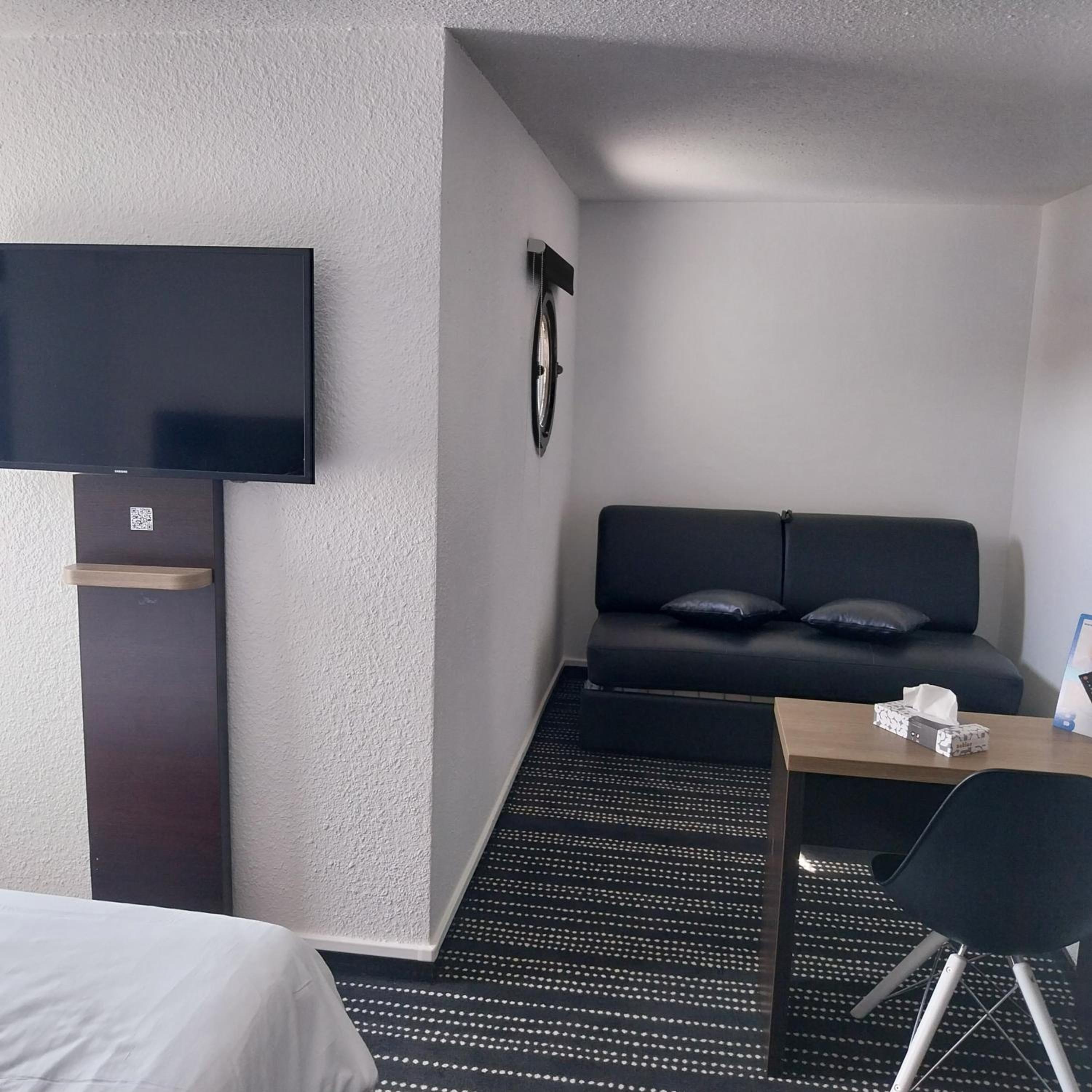 Triple Room - Main Building