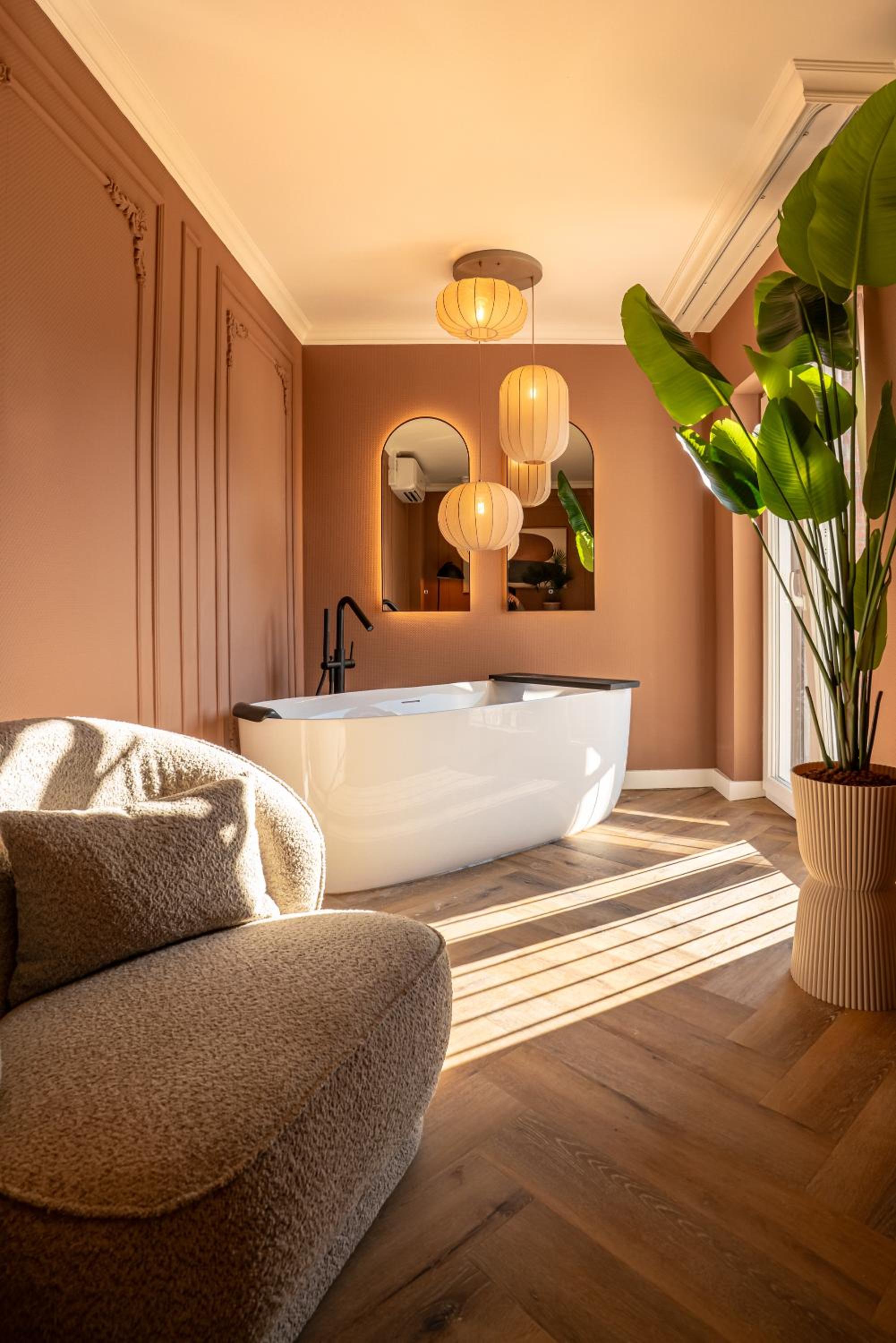 Suite with Spa Bath photo 2