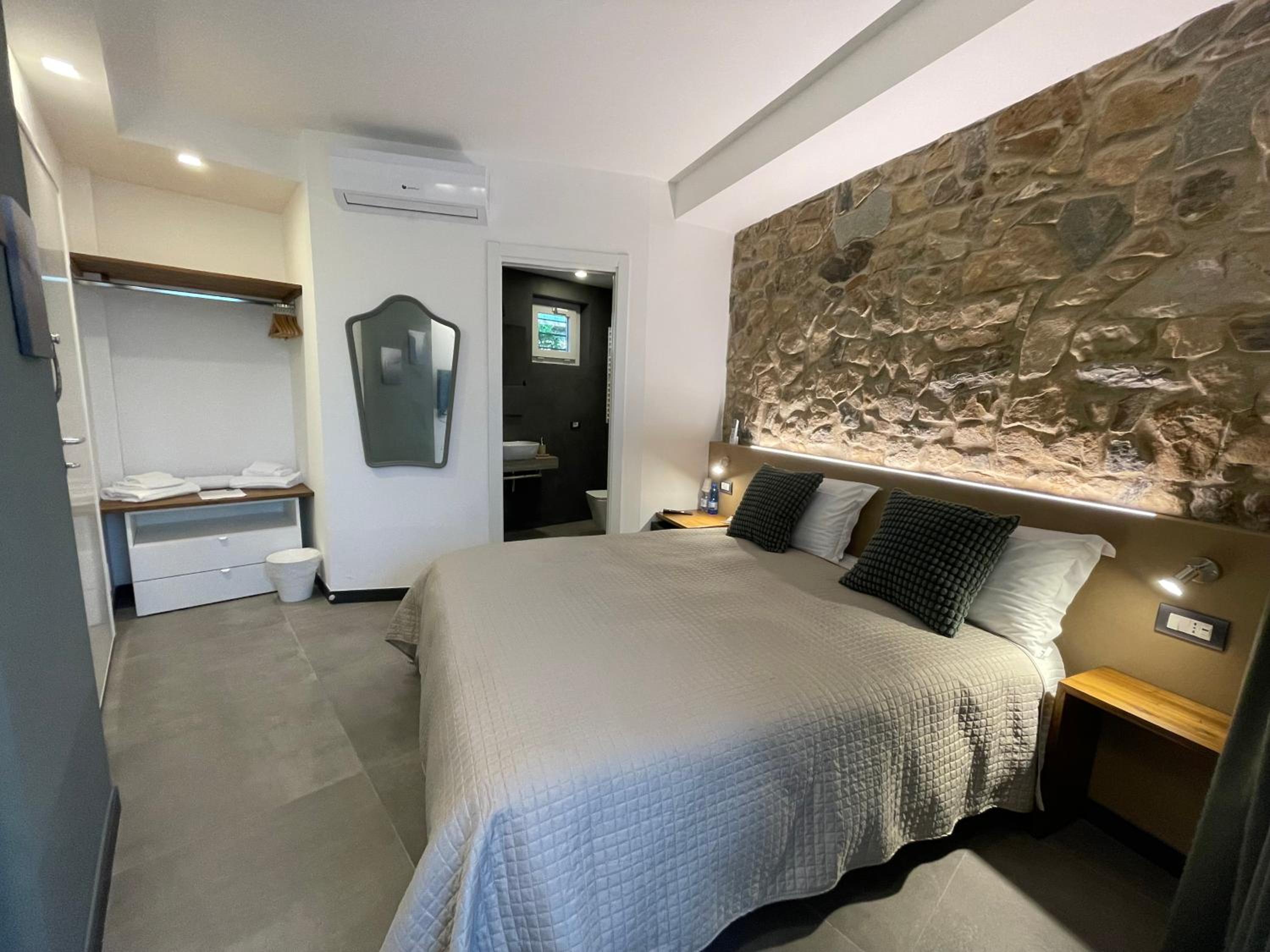 Double Room with Pool View photo 2