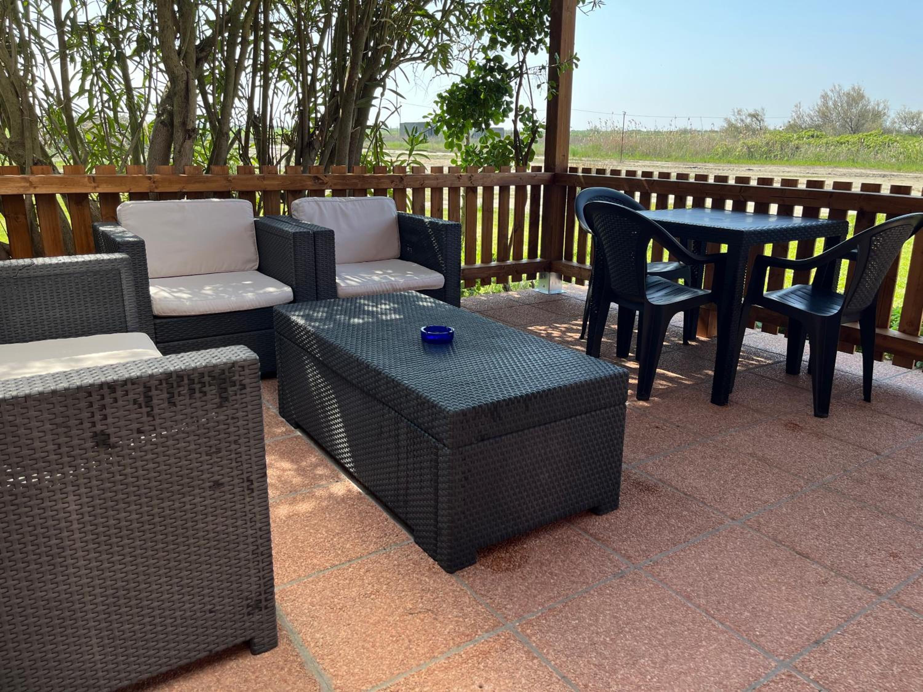 Family Room with Garden View photo 1