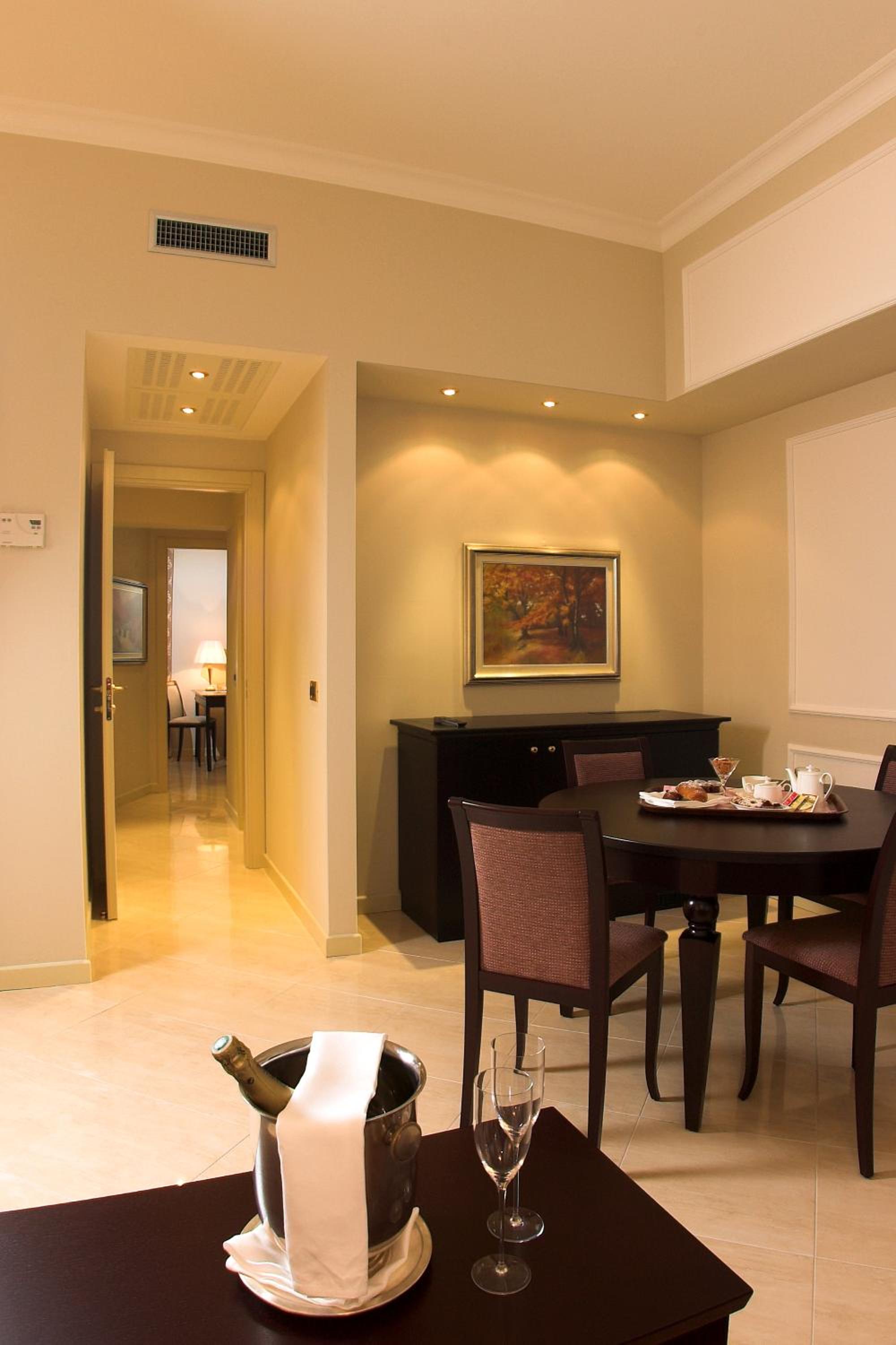 Suite with Sea View - Photo 3