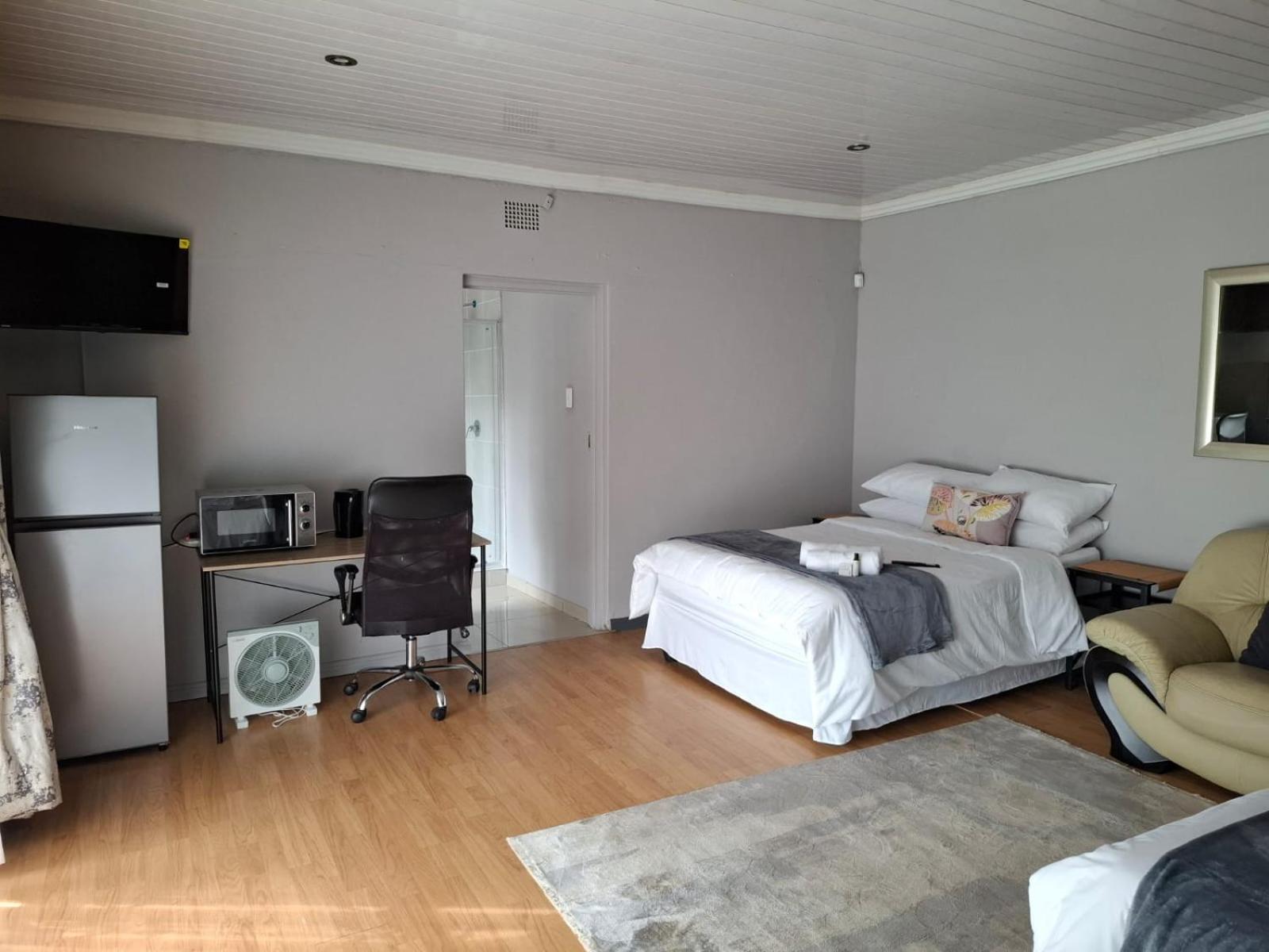 Family Room with Garden View photo 3