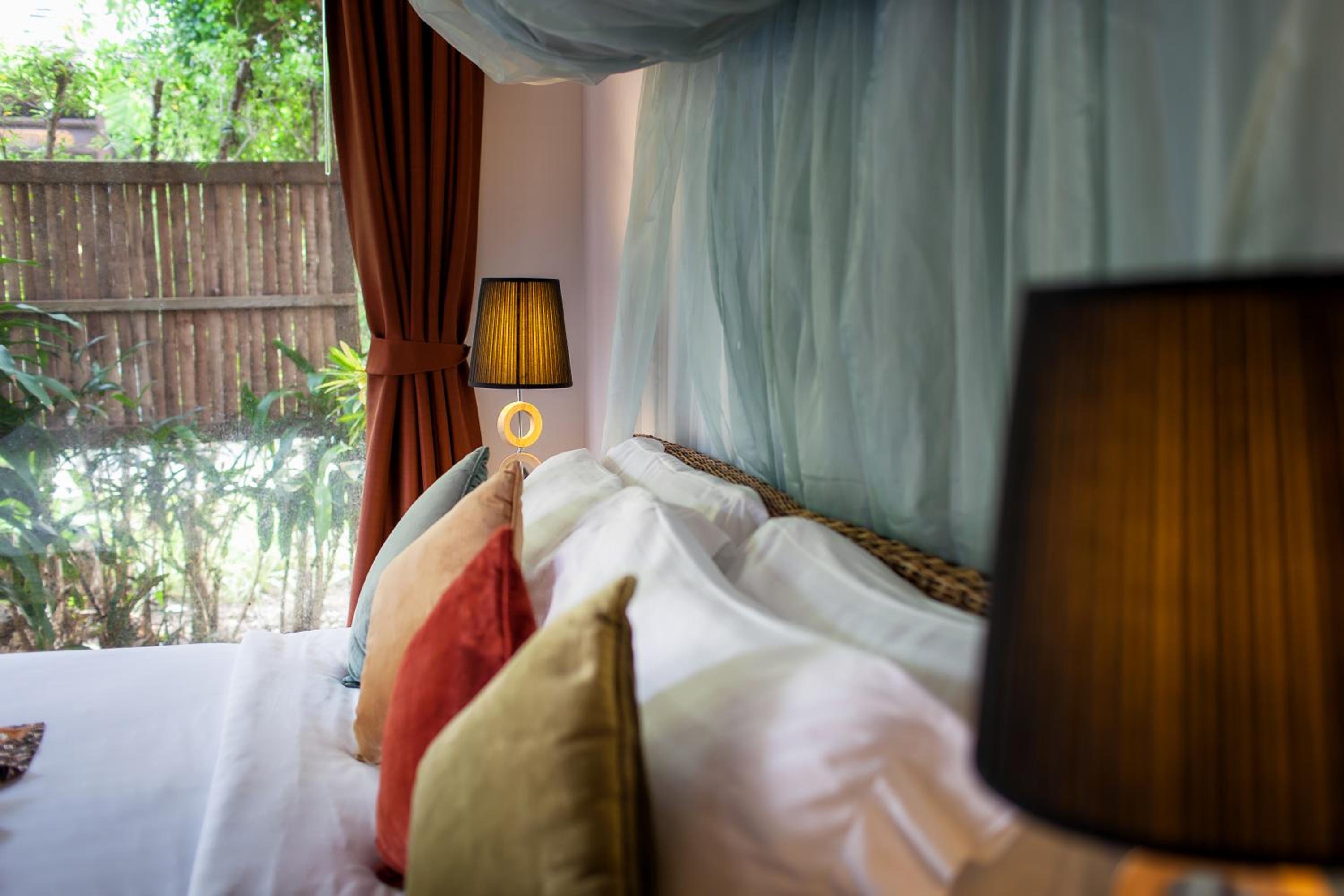 Junior Suite with Private Plunge Pool - Photo 9