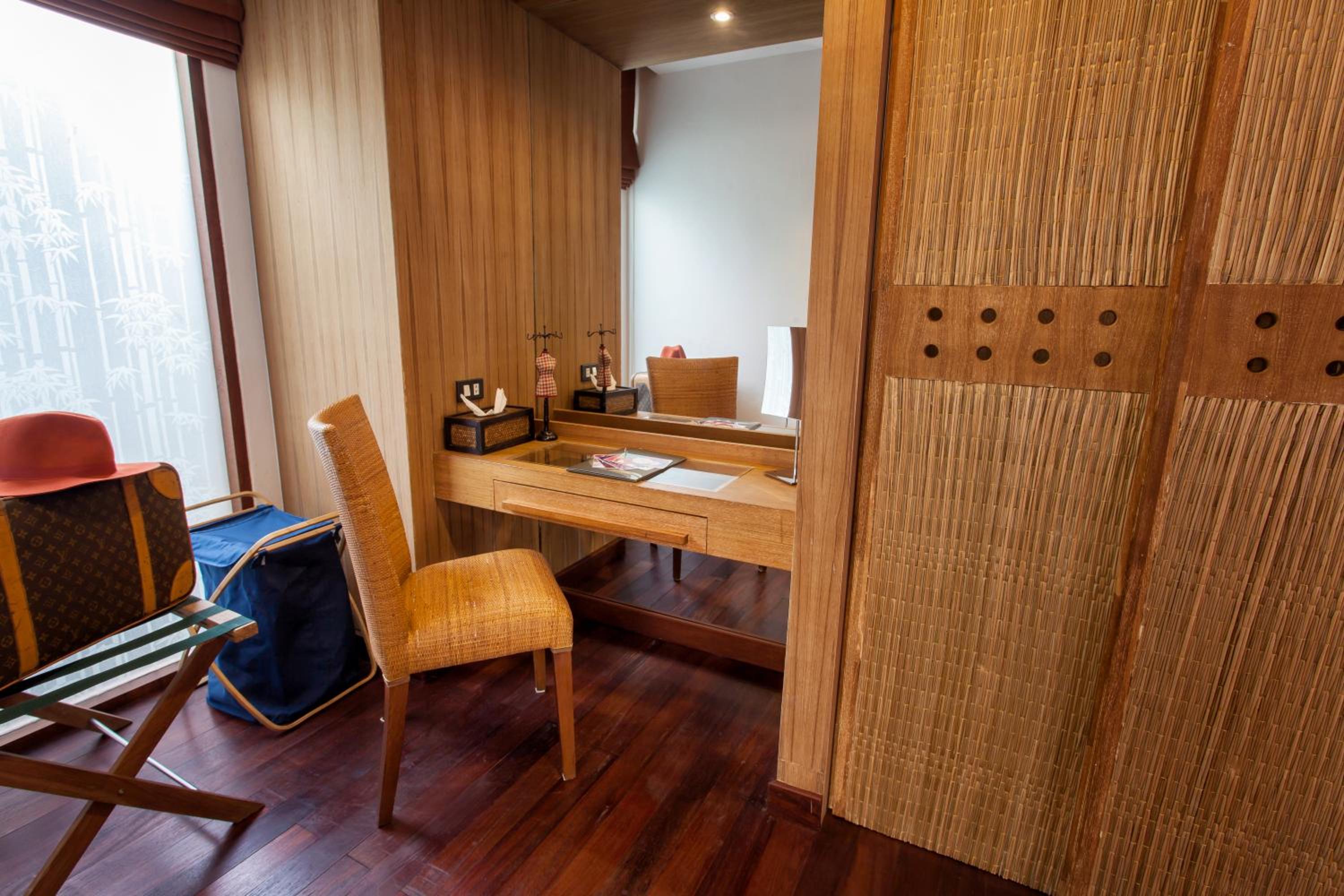 Junior Suite with Private Plunge Pool - Photo 2