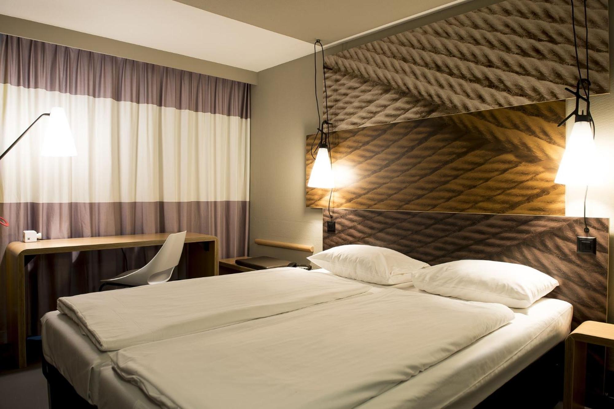 Standard Double Room - Photo 5