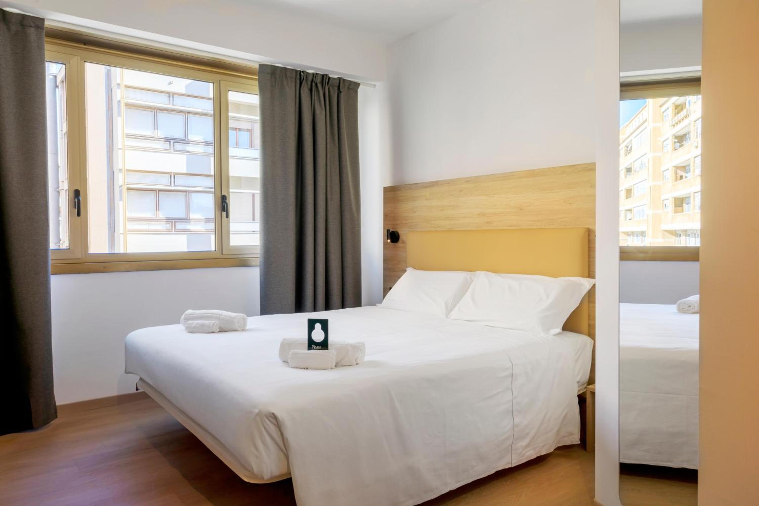 Double Room - Disability Access - Photo 1