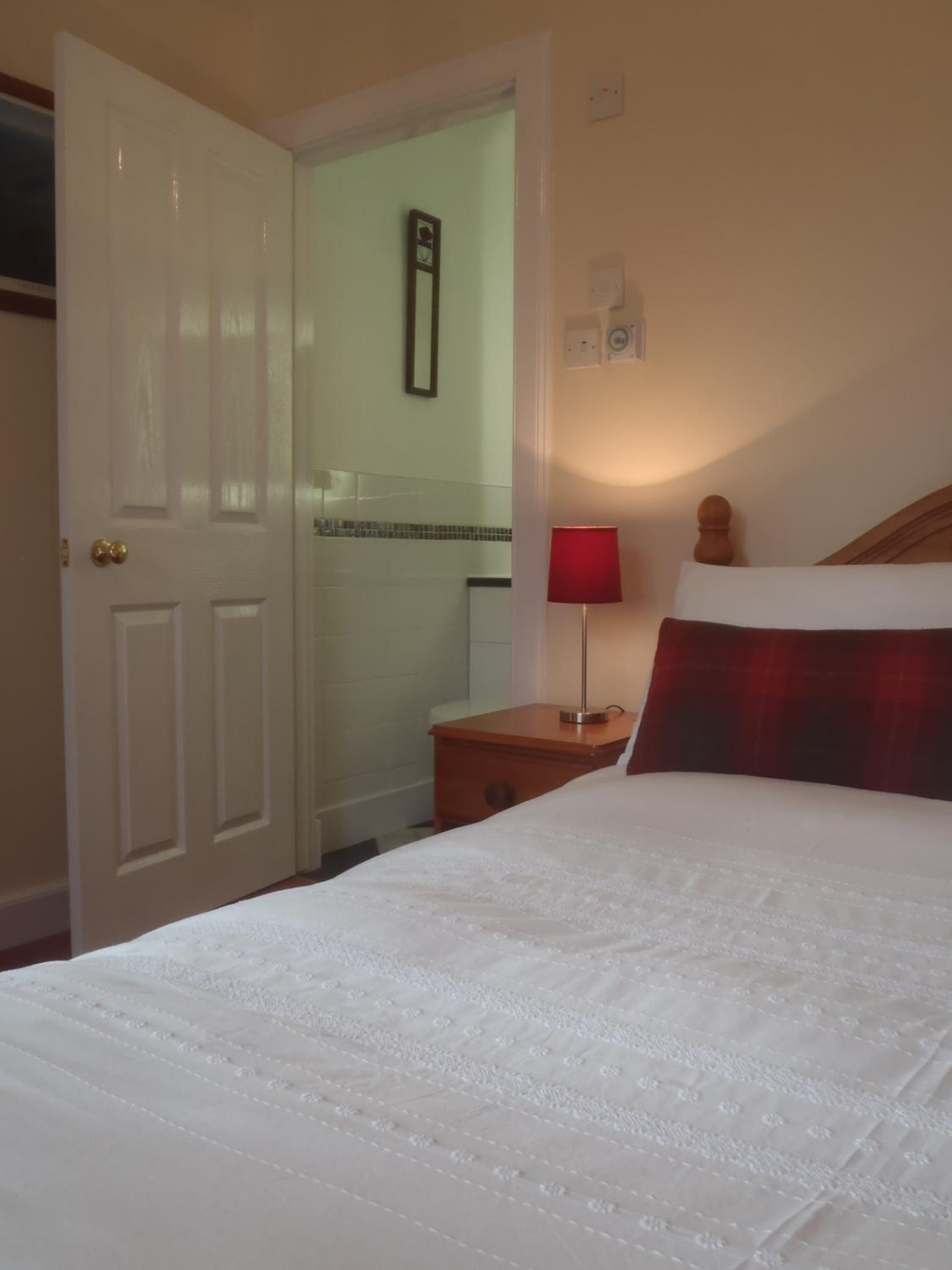 Double Room With Private Bathroom photo 2