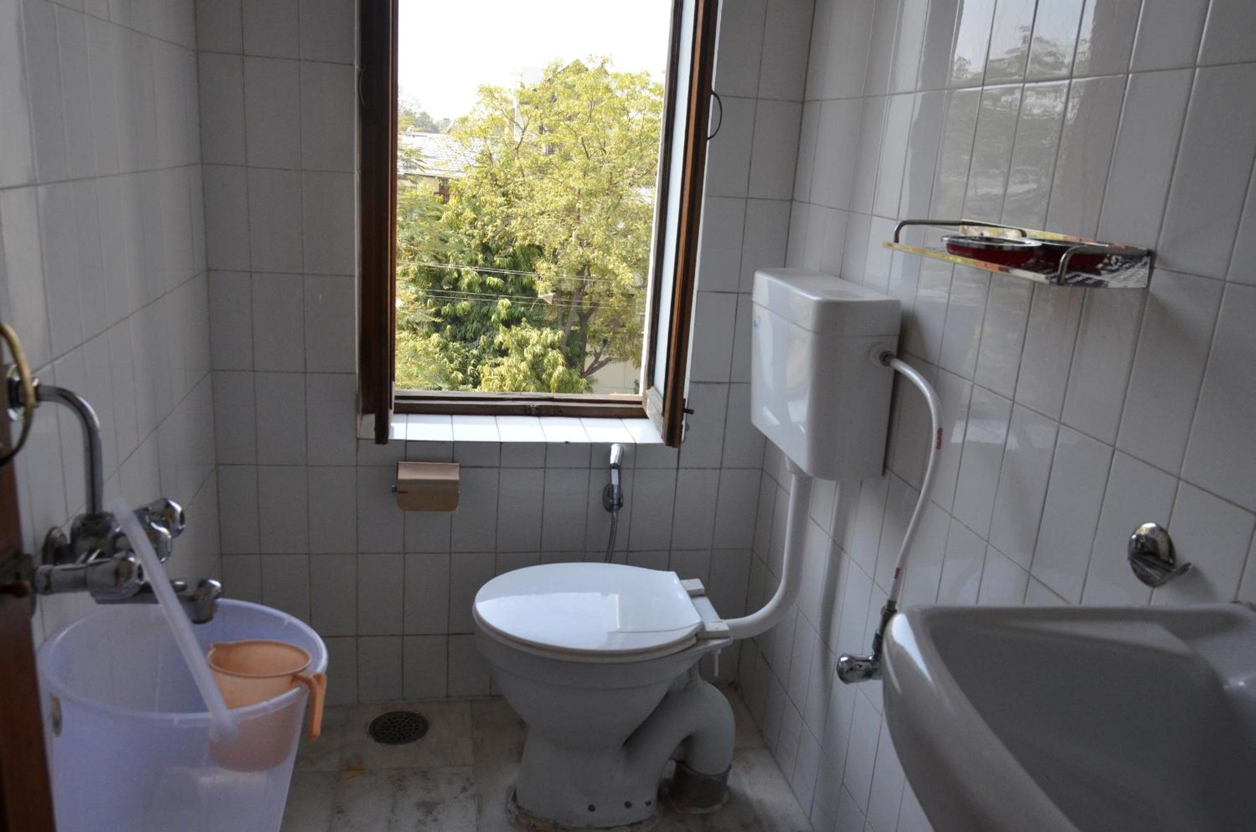 Triple Room with Balcony - Photo 3