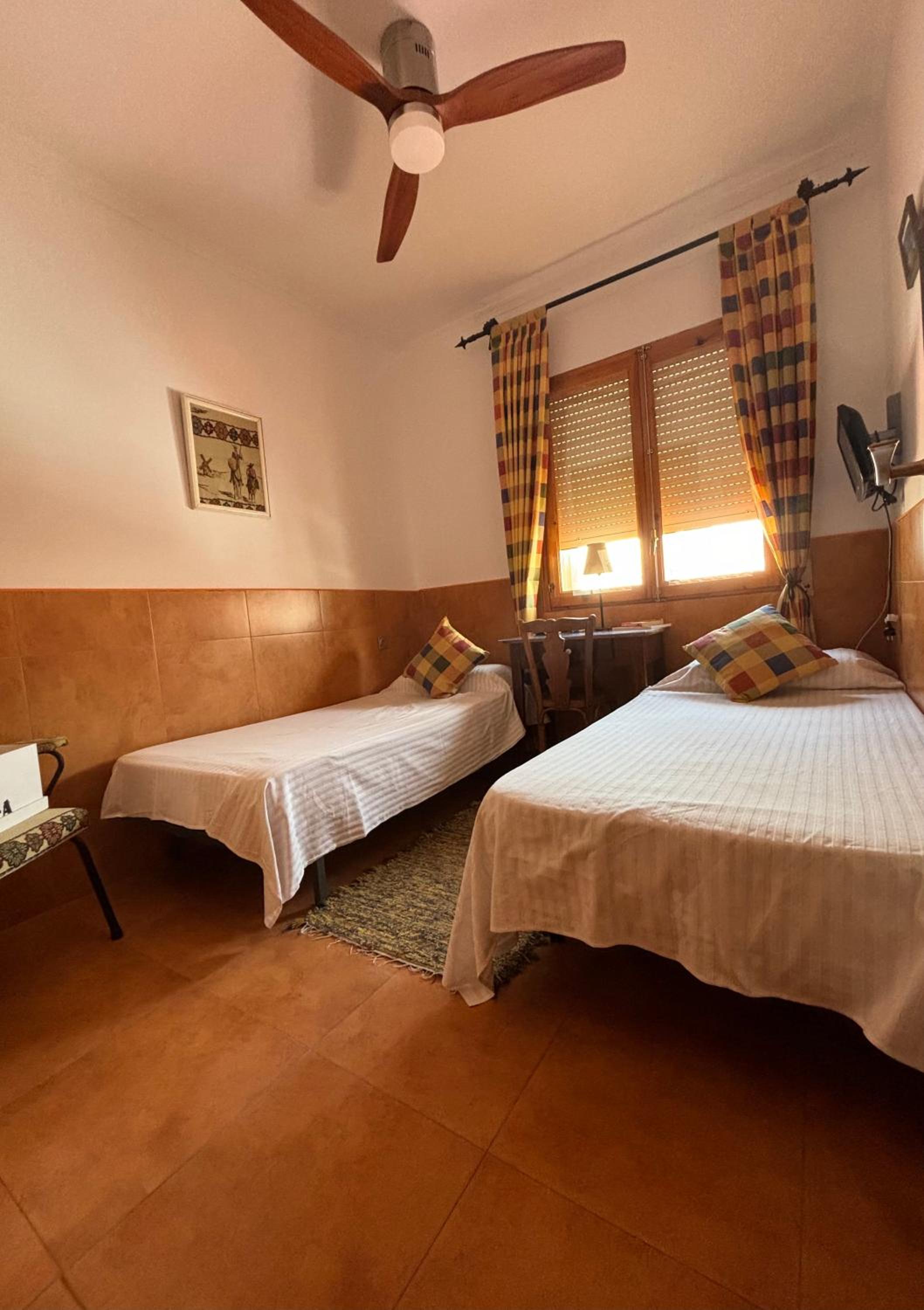 Budget Double Room photo 2