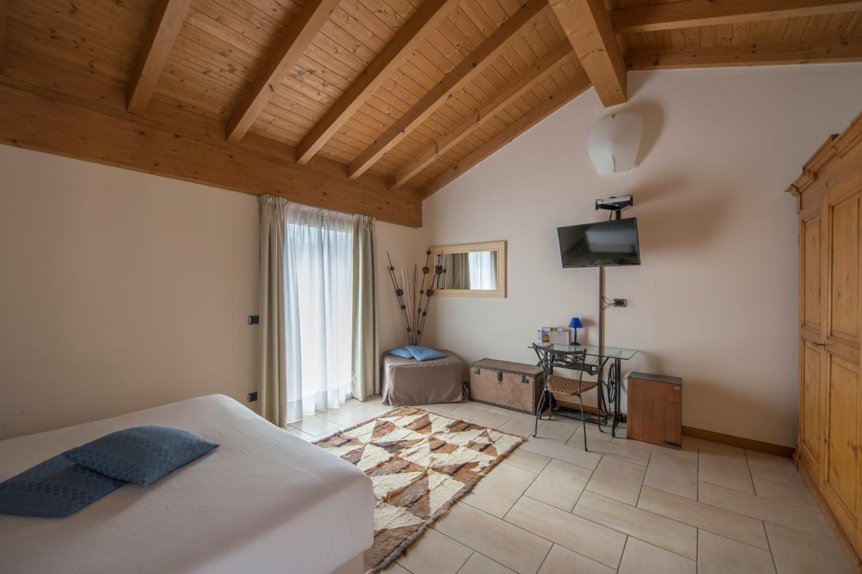 Triple Room photo 2