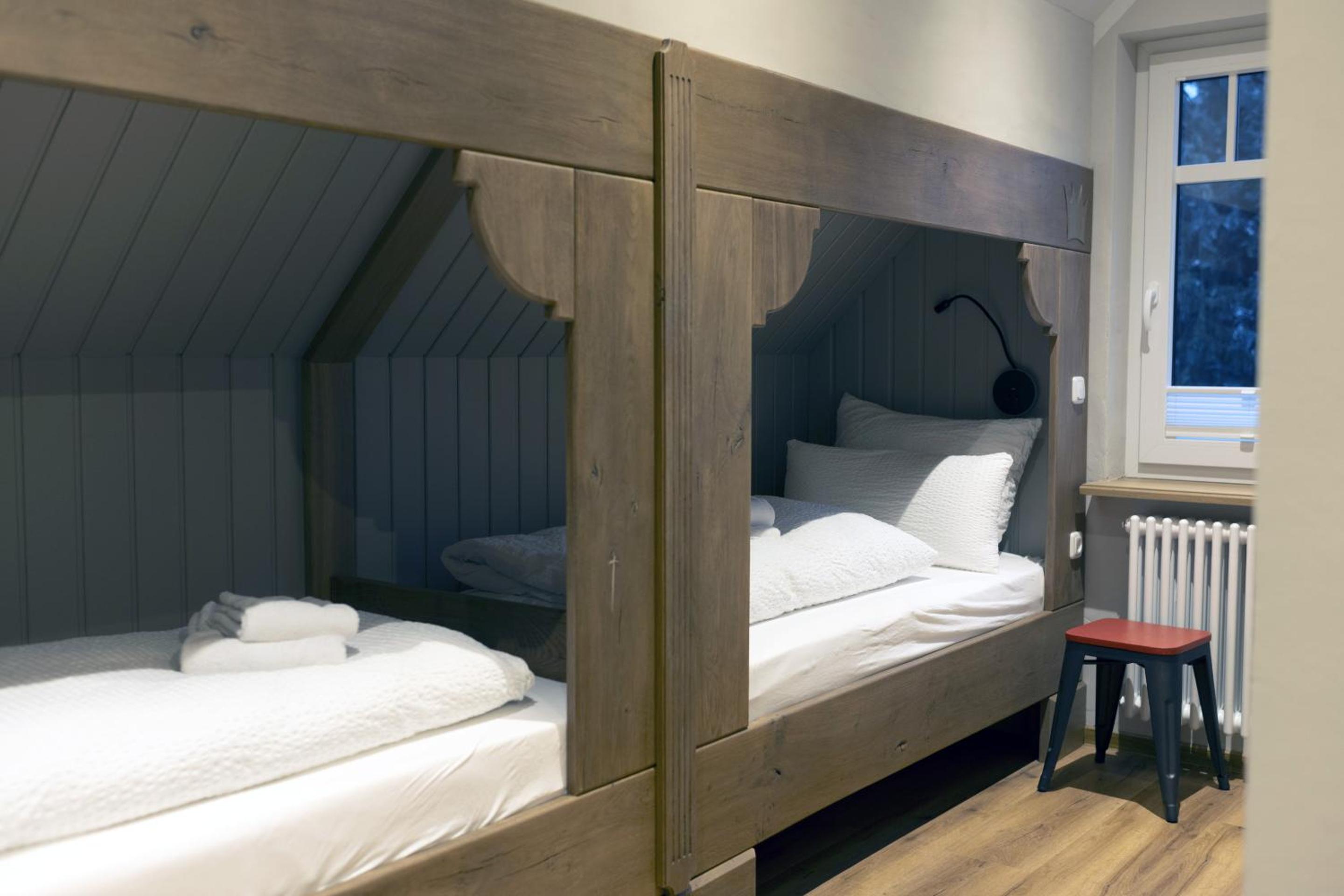 Quadruple Room with Private Bathroom photo 3