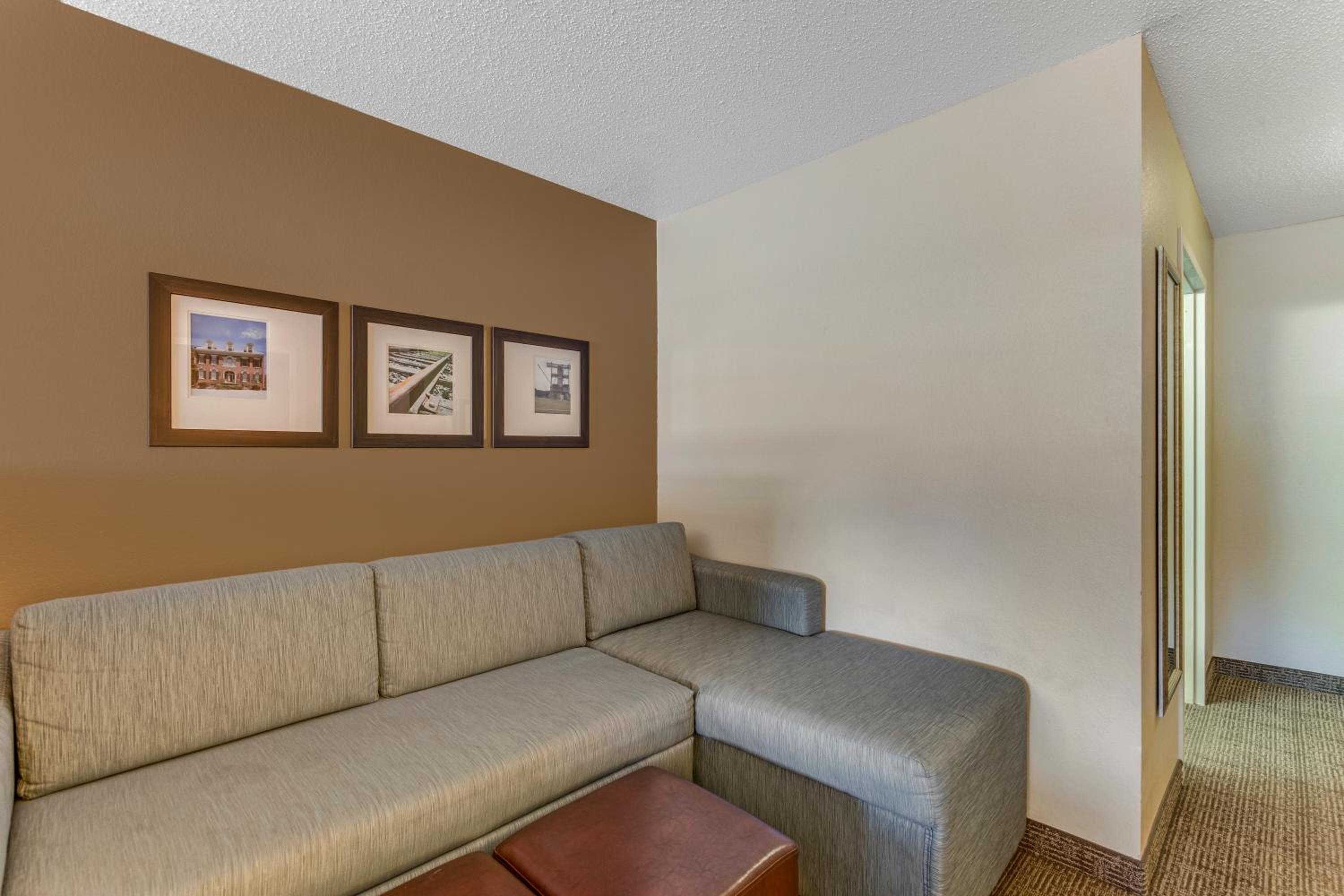 Double Suite with Two Double Beds - Disability Access - Non-Smoking - Photo 12