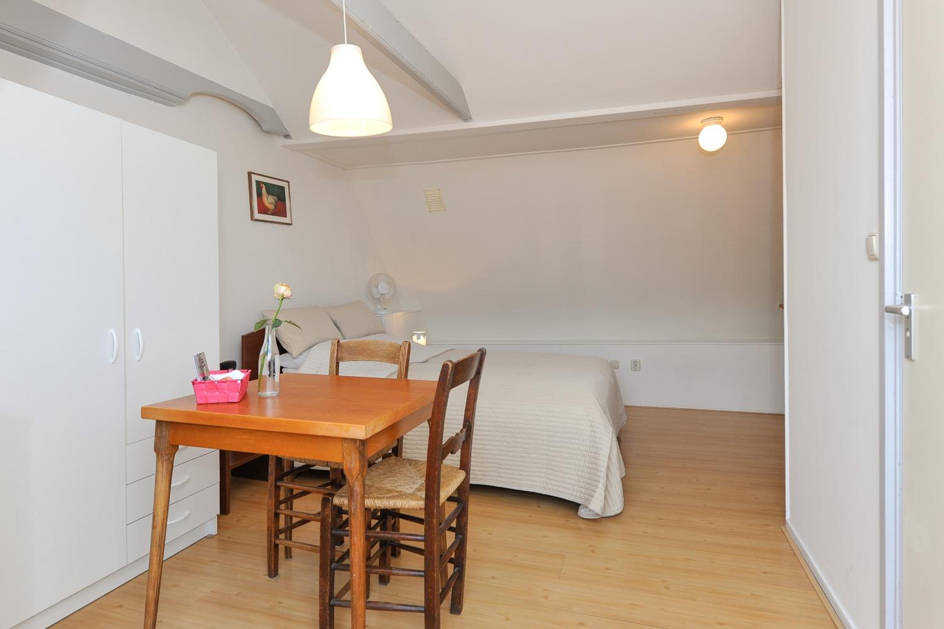 Double Room - Photo 6