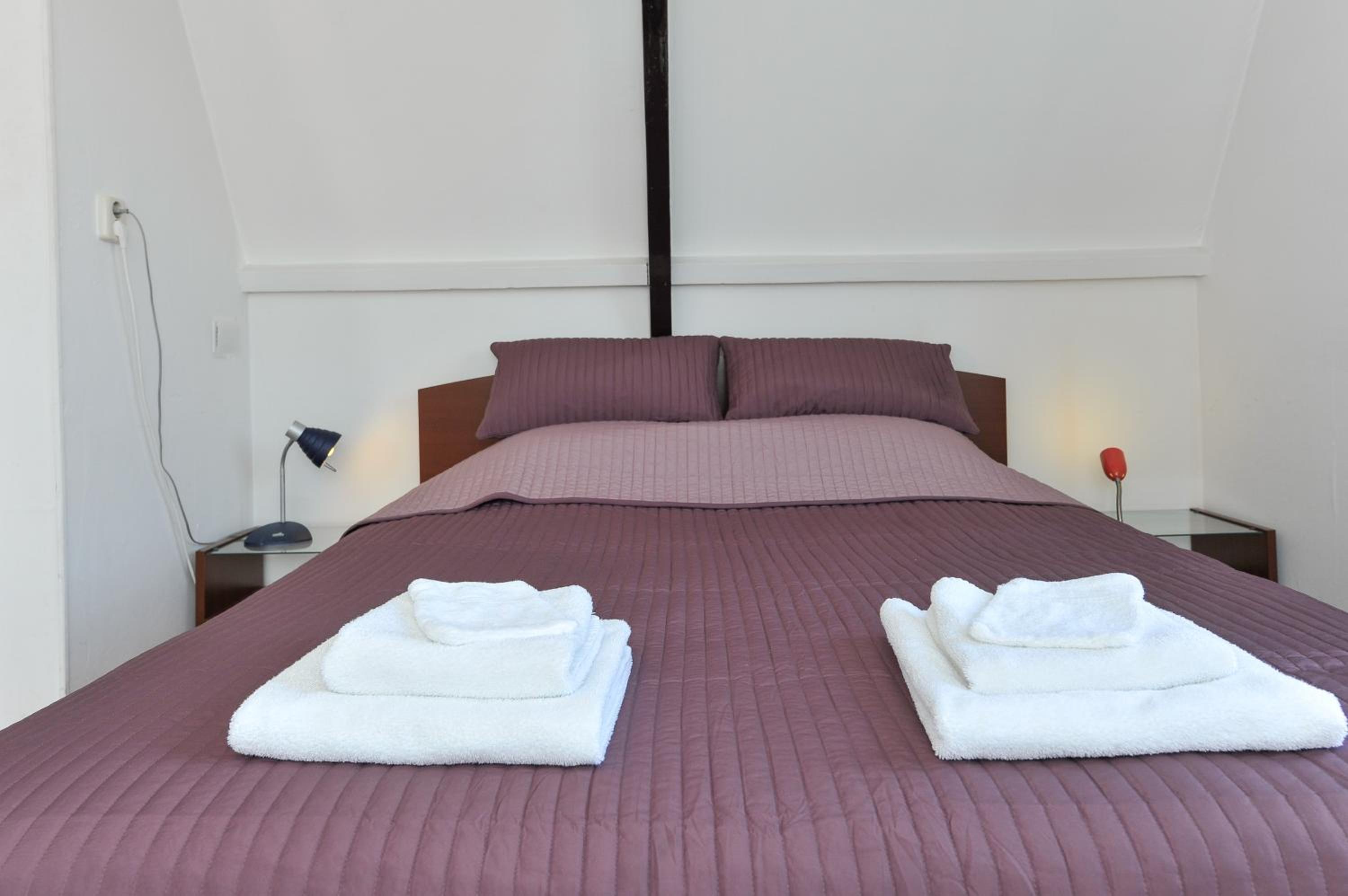 Double Room - Photo 8