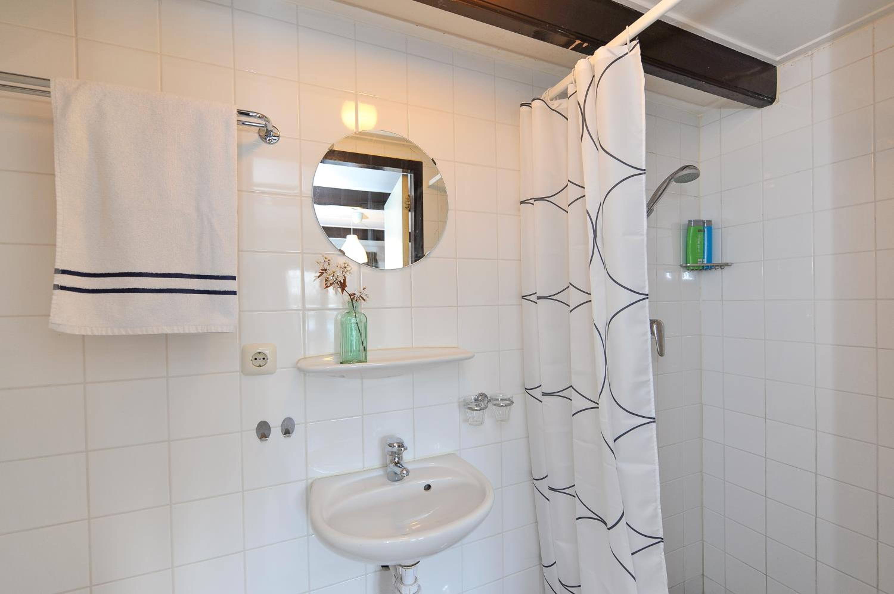 Double Room - Photo 10