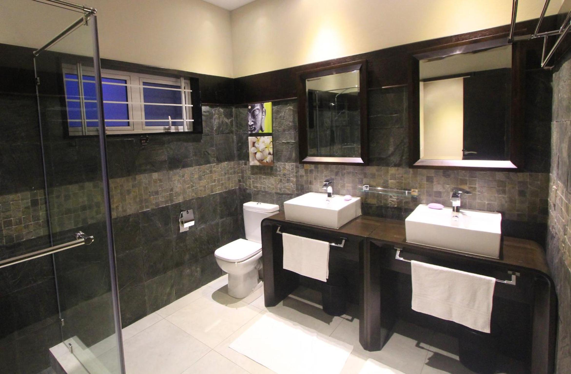 King Suite with Sea View - Photo 15