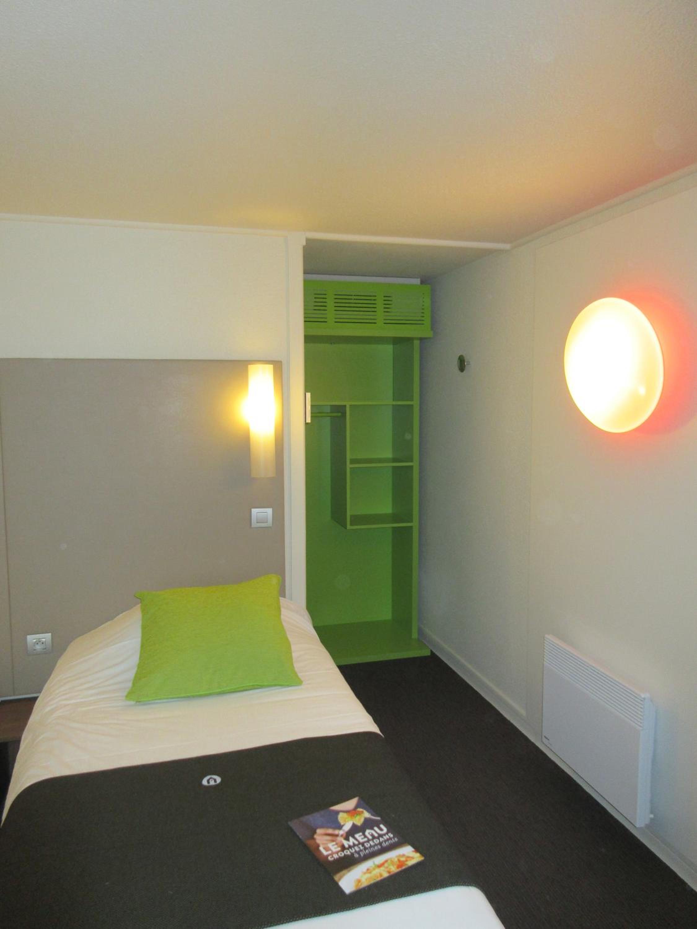 Standard Twin Room photo 3