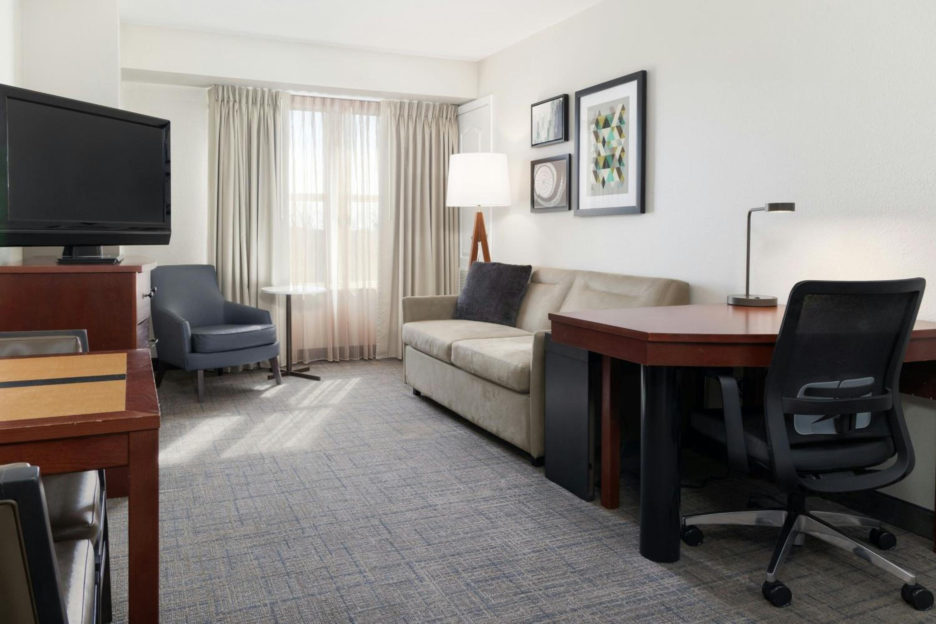 One-Bedroom King Suite with Sofa Bed - Hearing Accessible - Photo 1