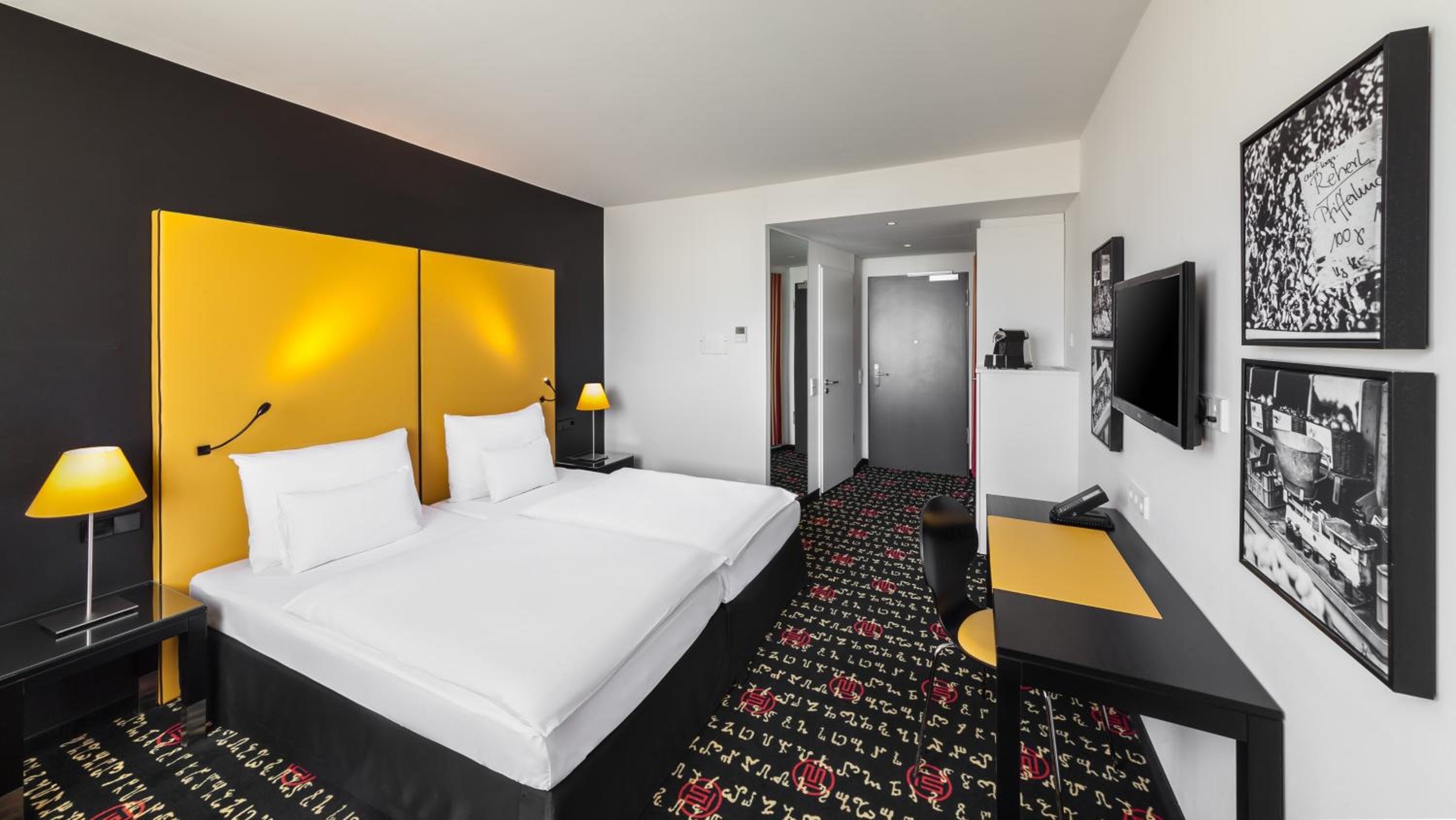 Standard Twin Room photo 3