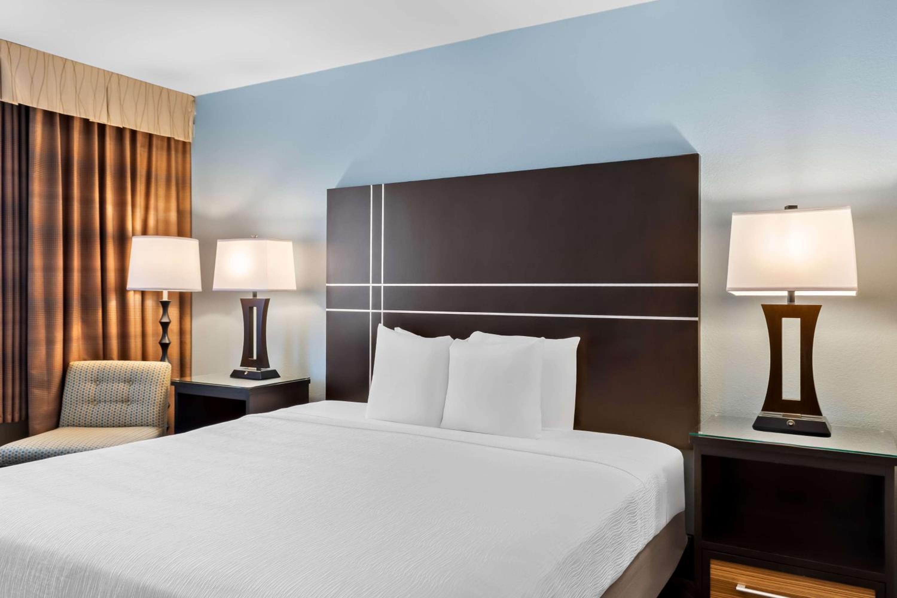 King Room - Disability Access - Photo 2