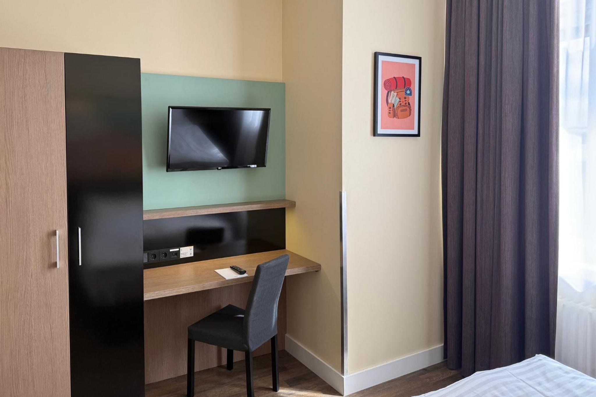 Single Room photo 2