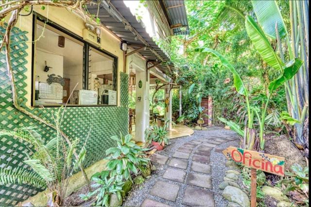 One-Bedroom Apartment with Garden View