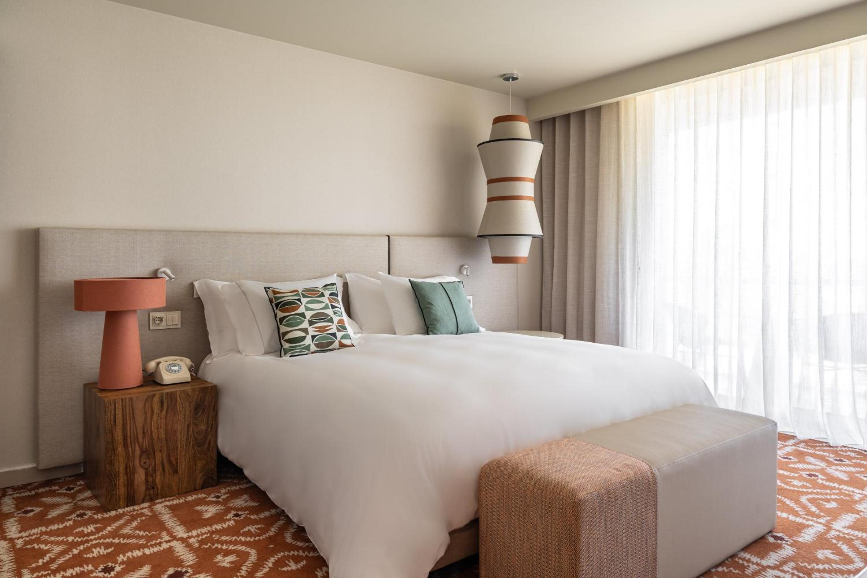 Premium King Room