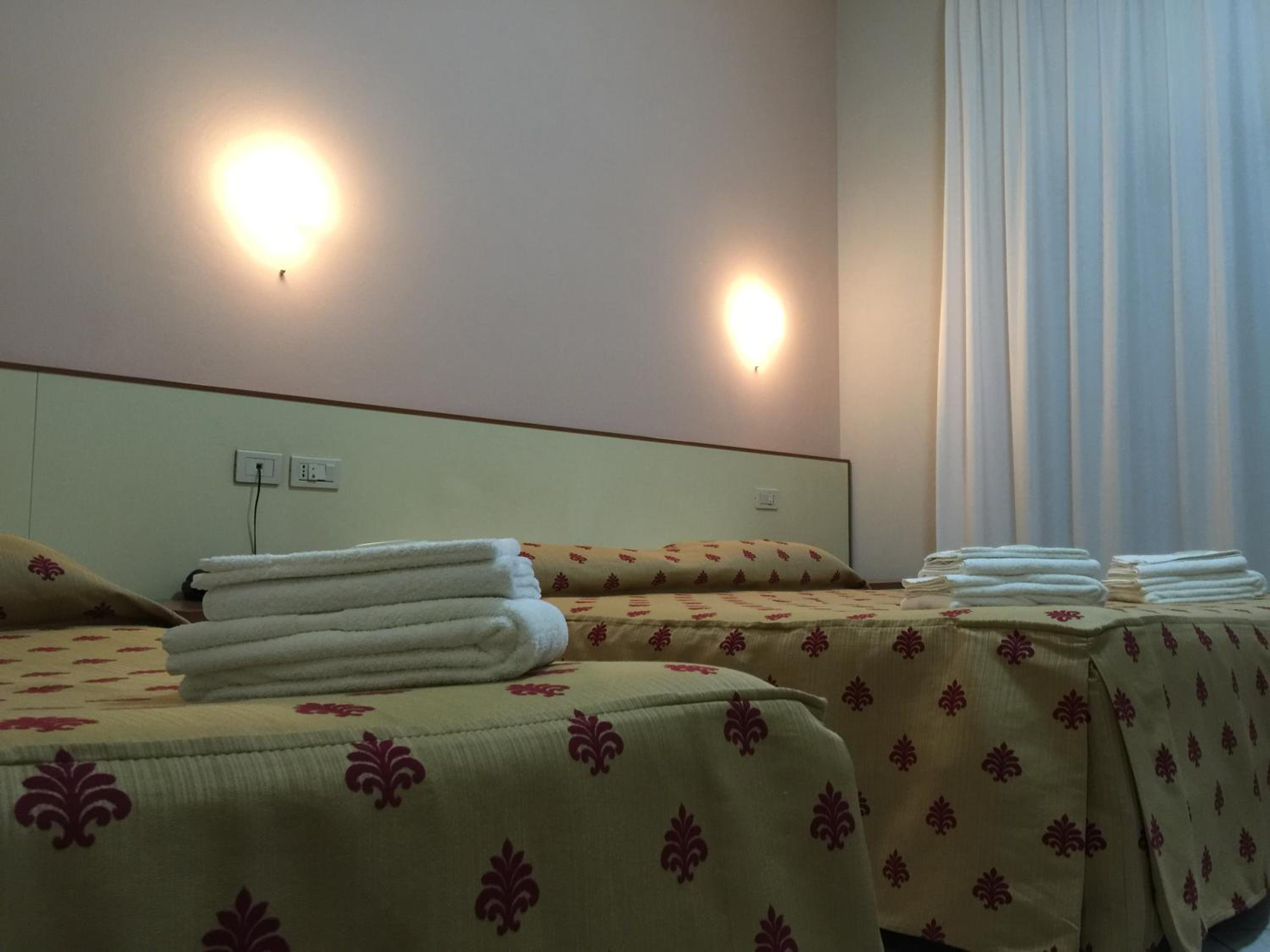 Triple Room - Photo 5