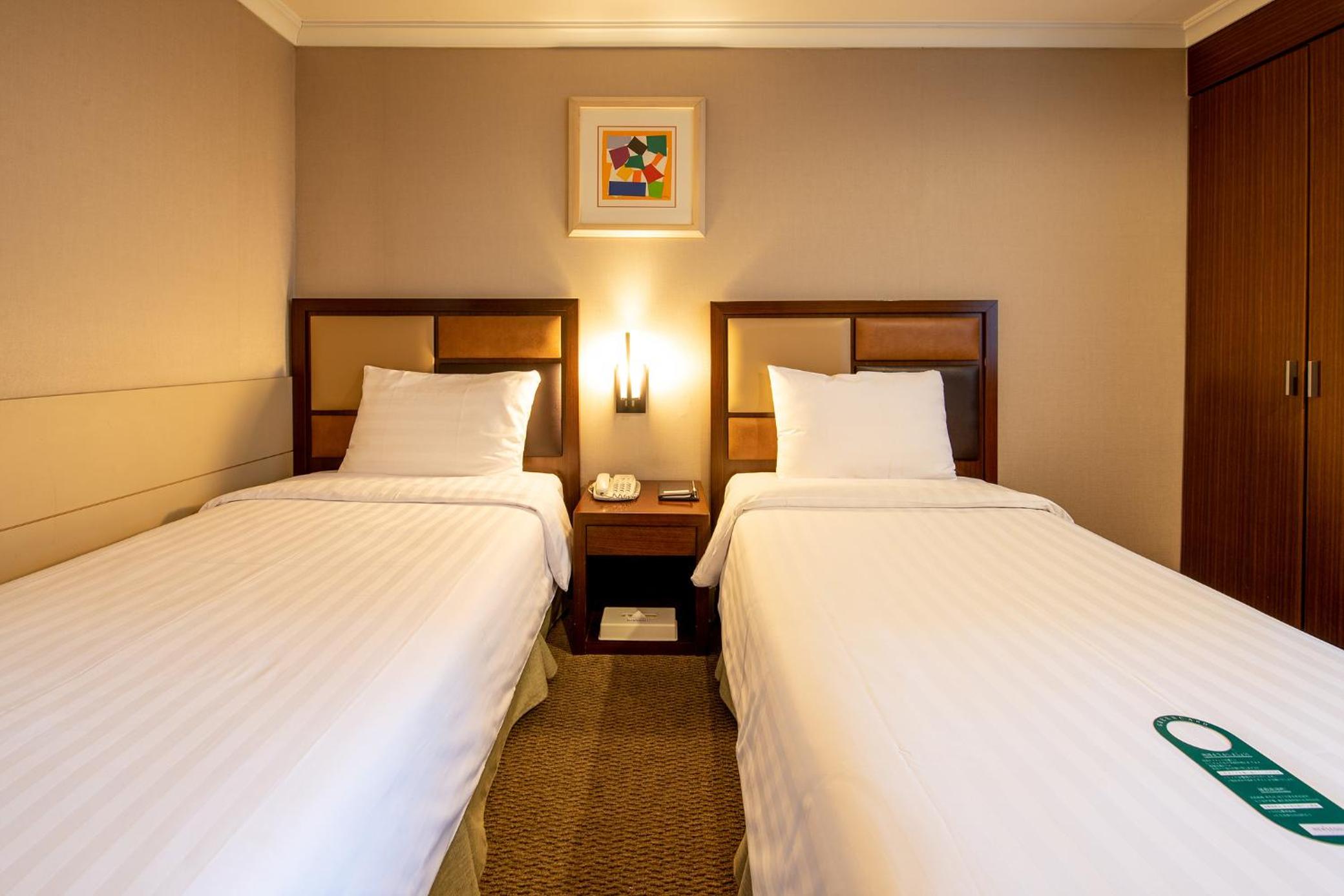 Classic Twin Room - Photo 5