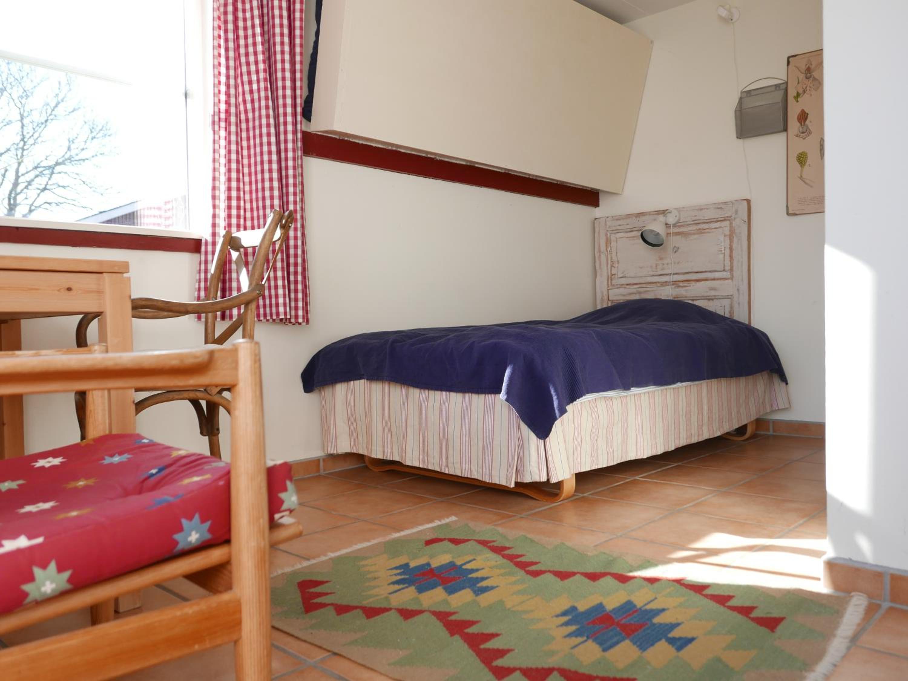 Economy Twin Room photo 2
