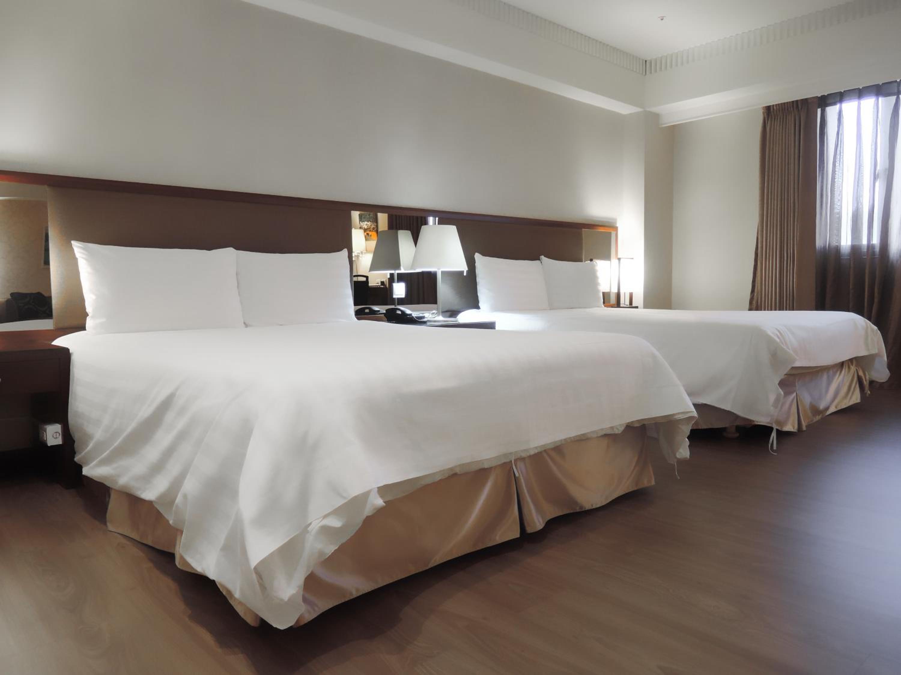 Deluxe Family Suite