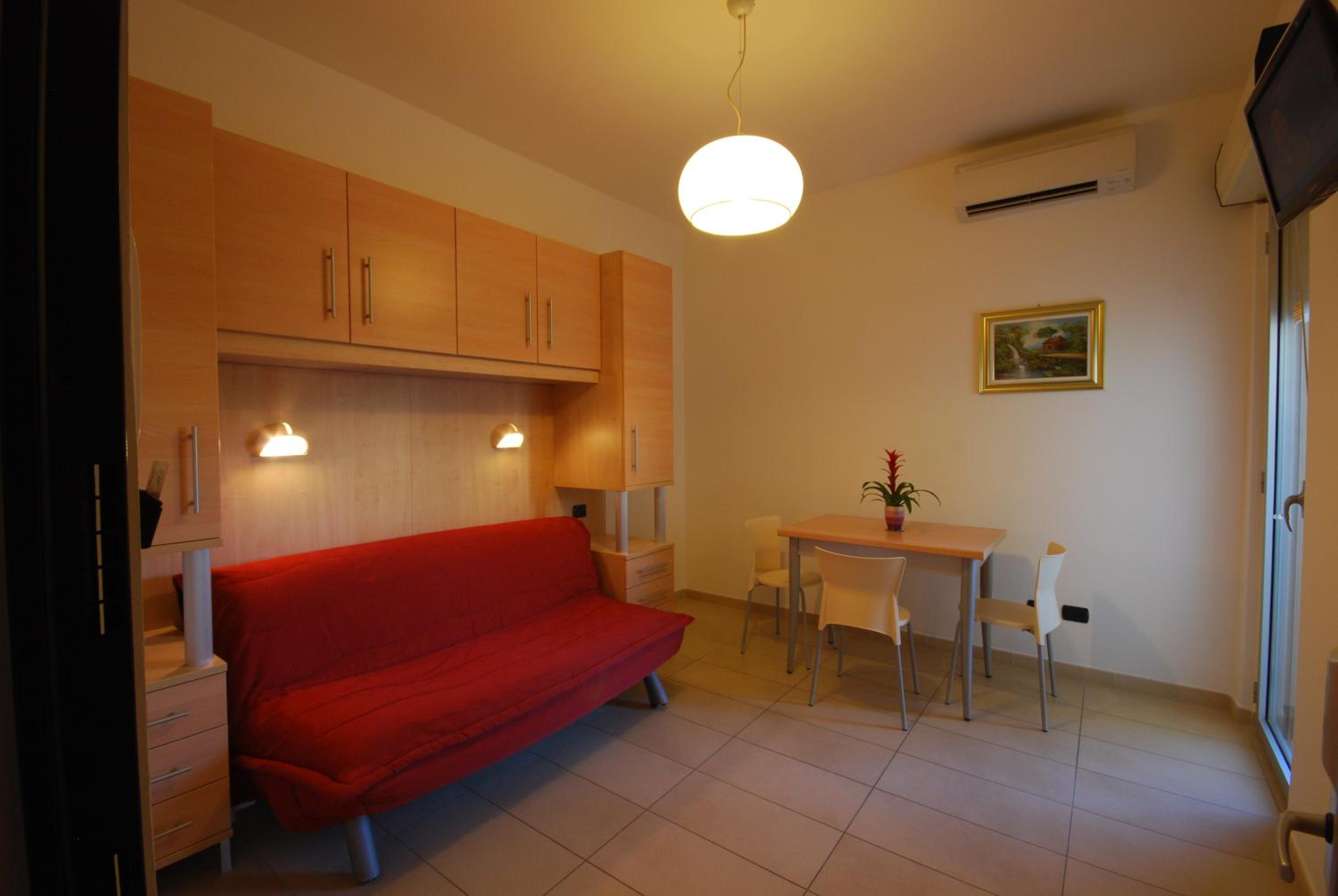 One-Bedroom Apartment (3 Adults) photo 3